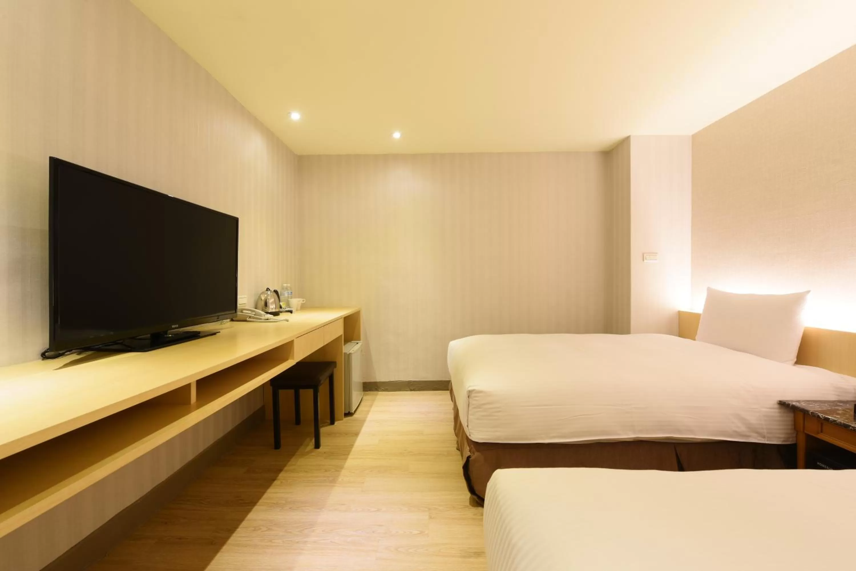 Photo of the whole room in Simple Life Kaohsiung