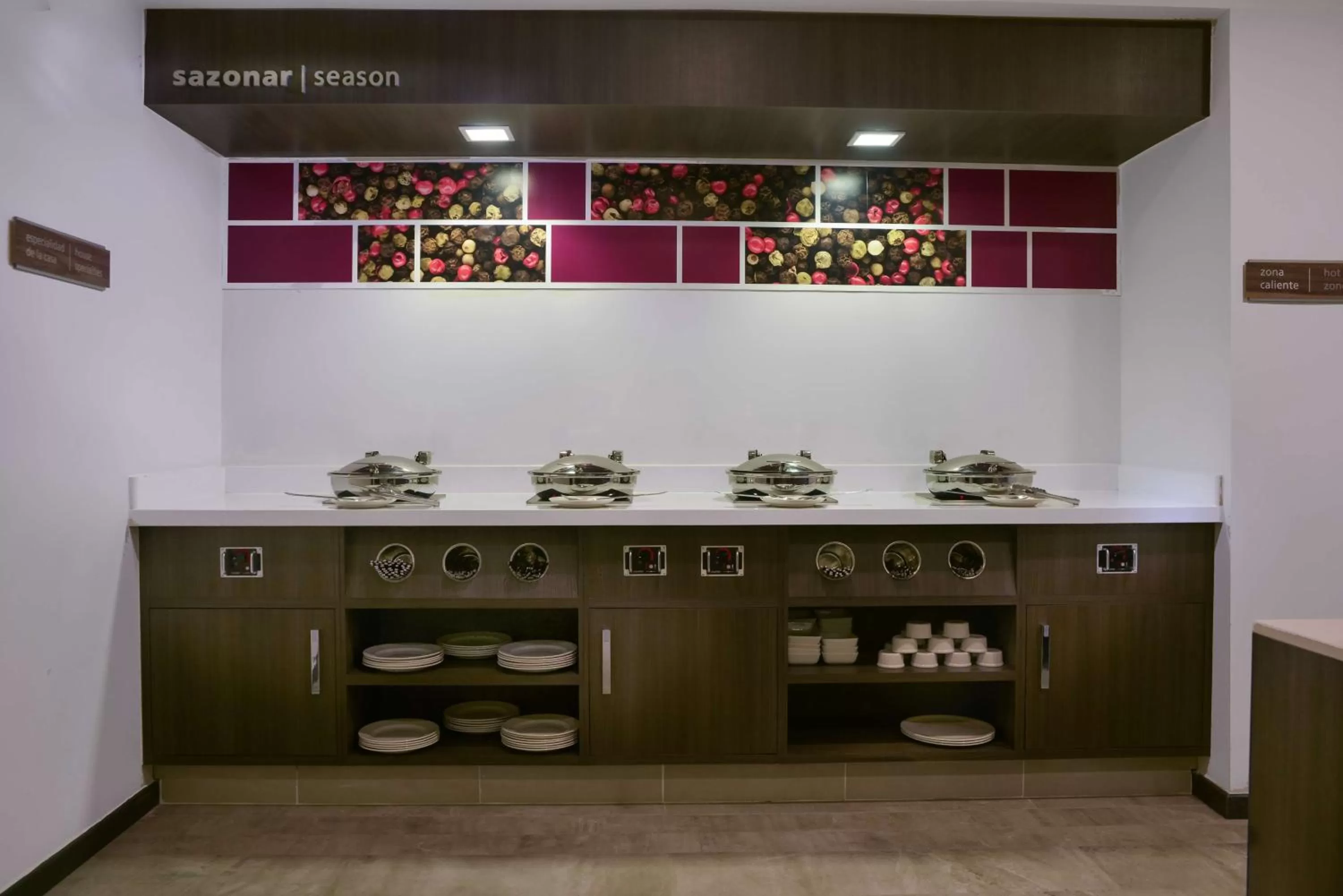 Dining area in Hampton Inn Zacatecas