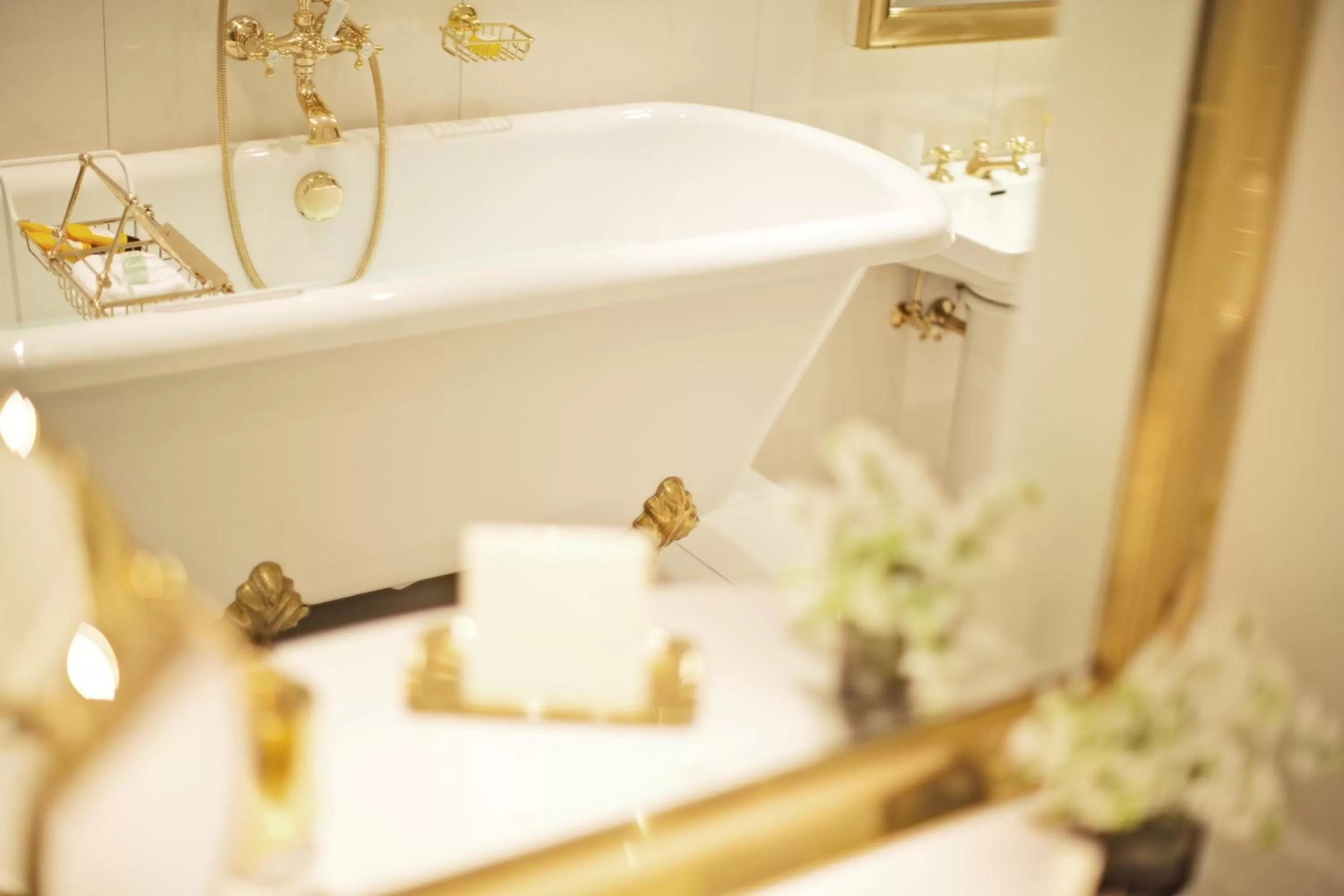 Bathroom in Palais Coburg Hotel