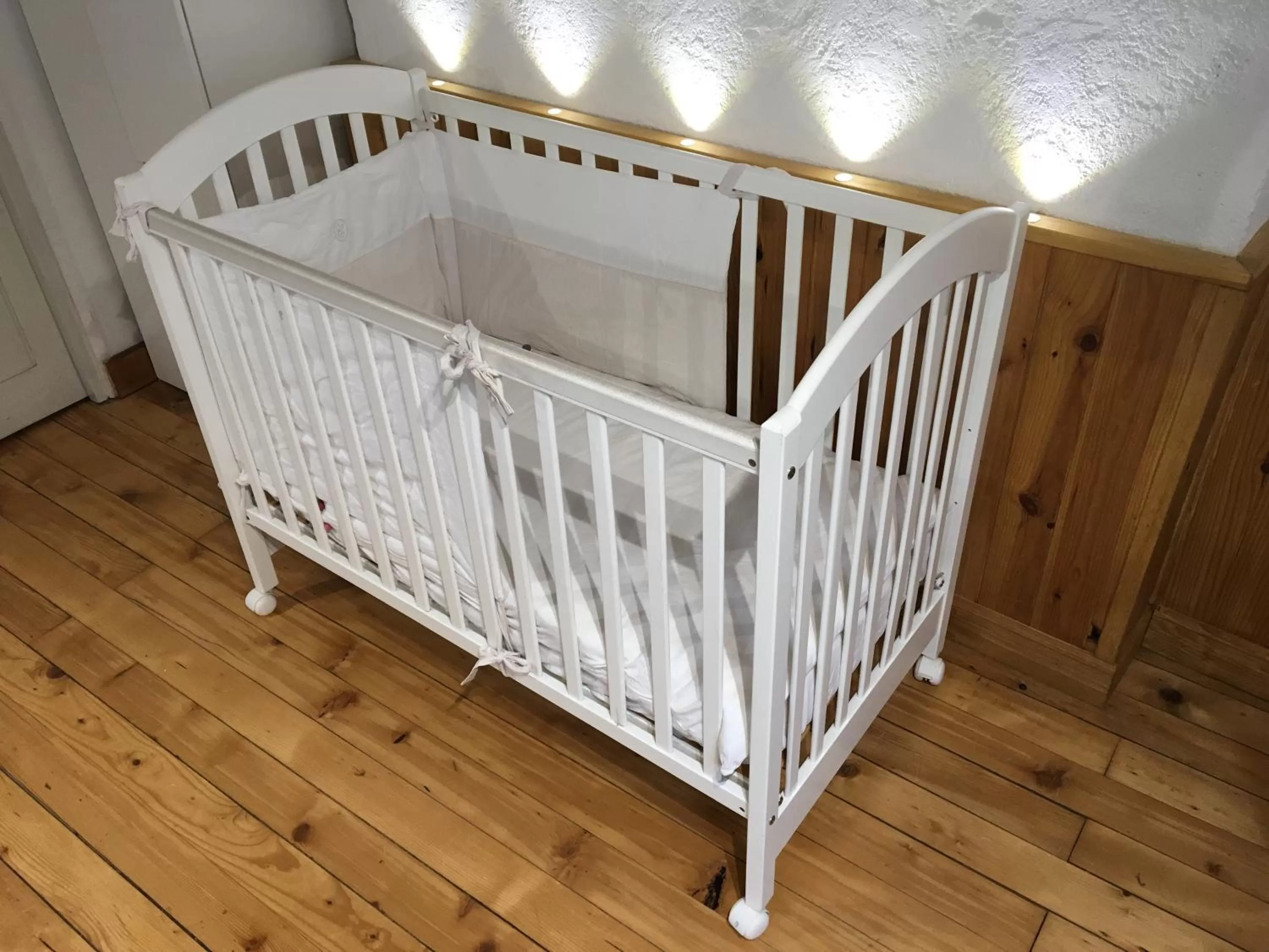 Bedroom, Bed in La maison de Montaboulin