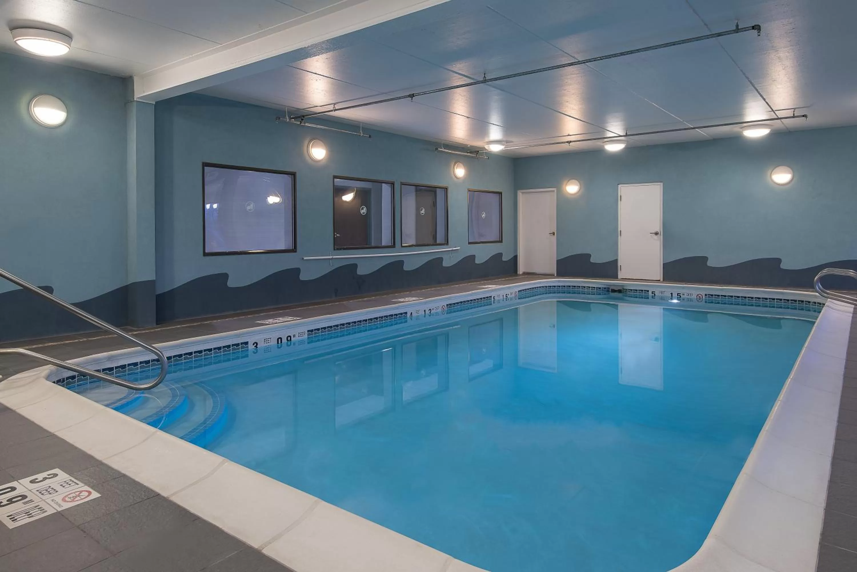 Swimming pool in Holiday Inn Express & Suites Cooperstown by IHG