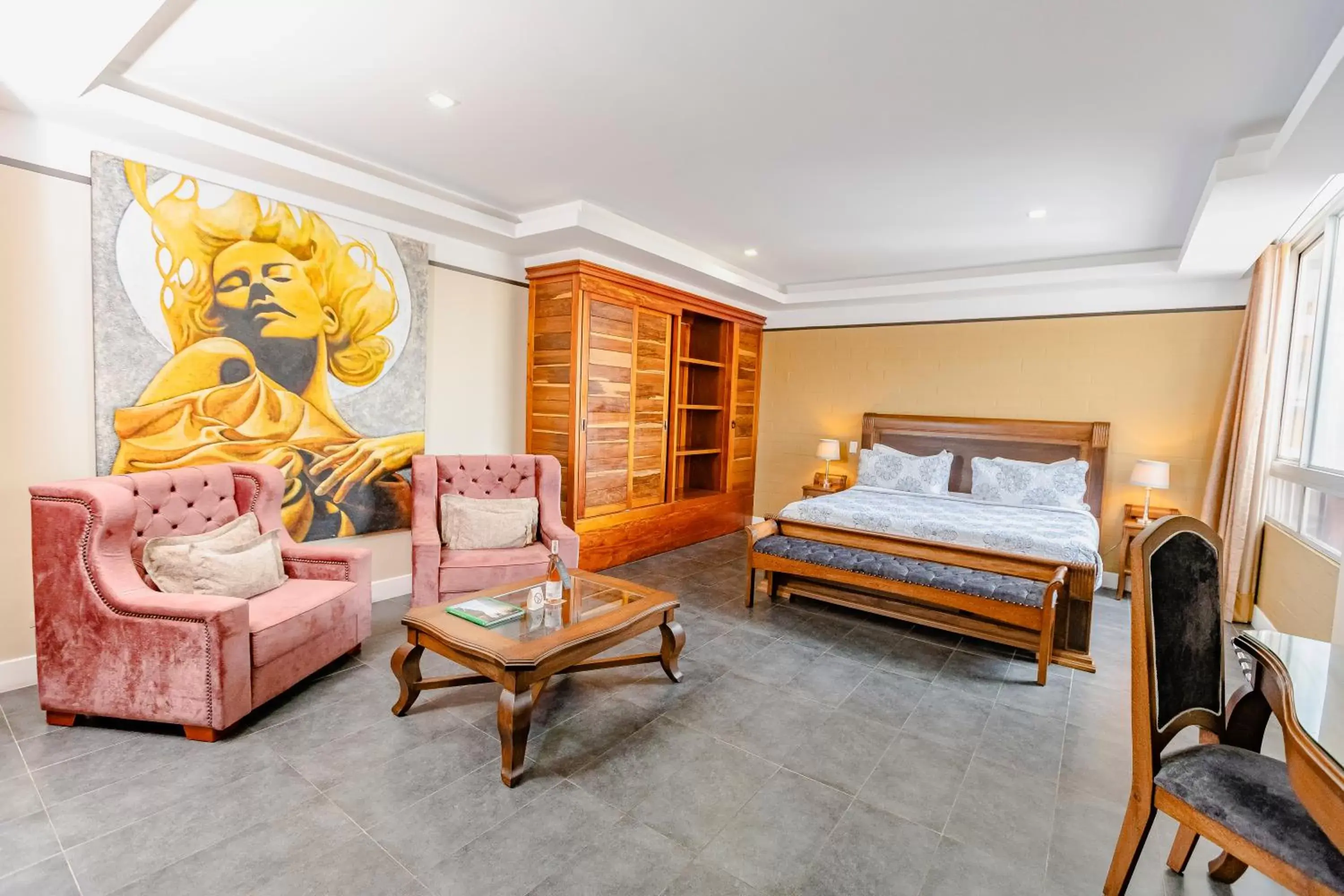 Classic Suite in Hotel Du Parc Classic Suite in Hotel Du Parc