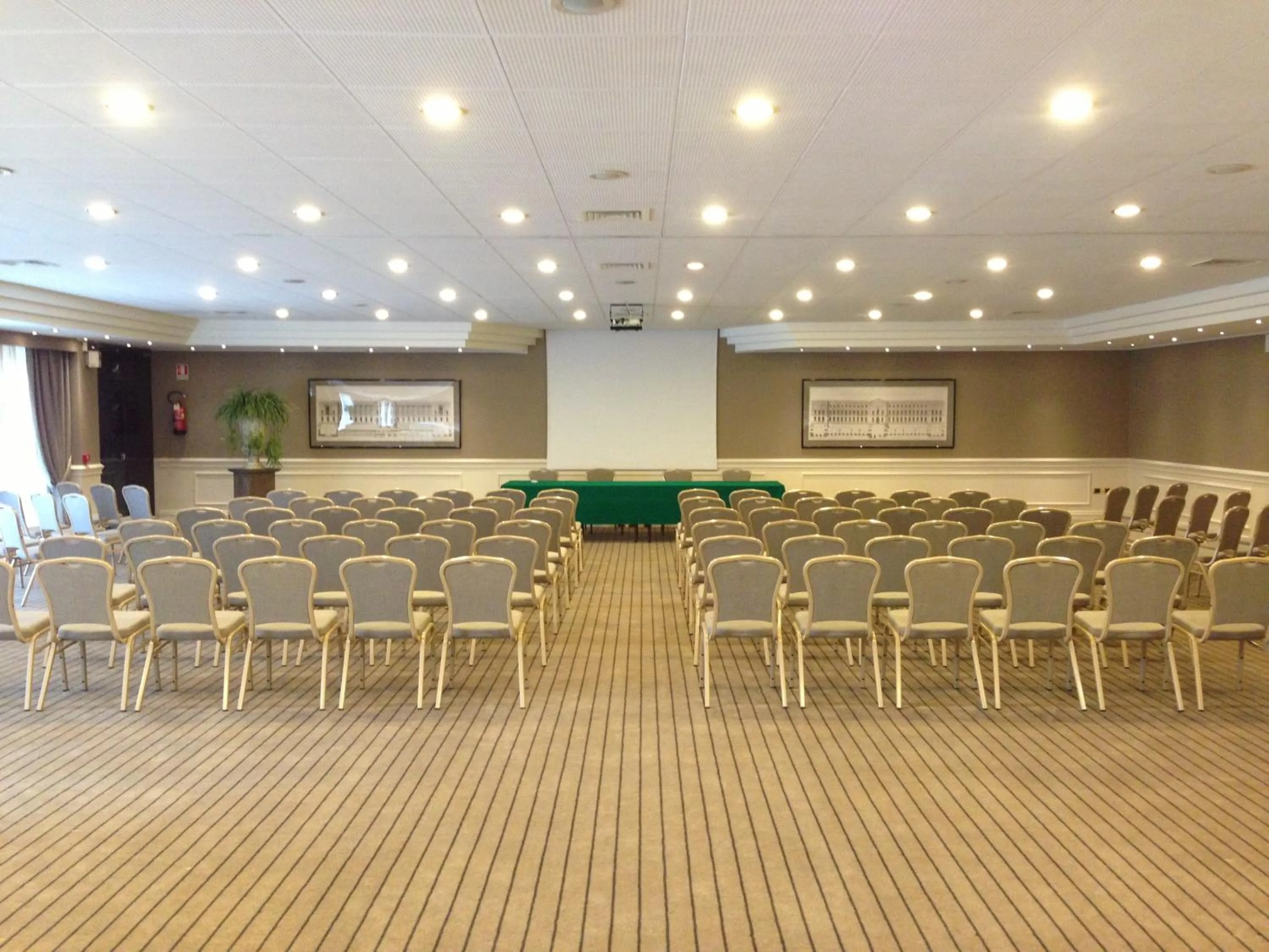 Day in Hotel Touring