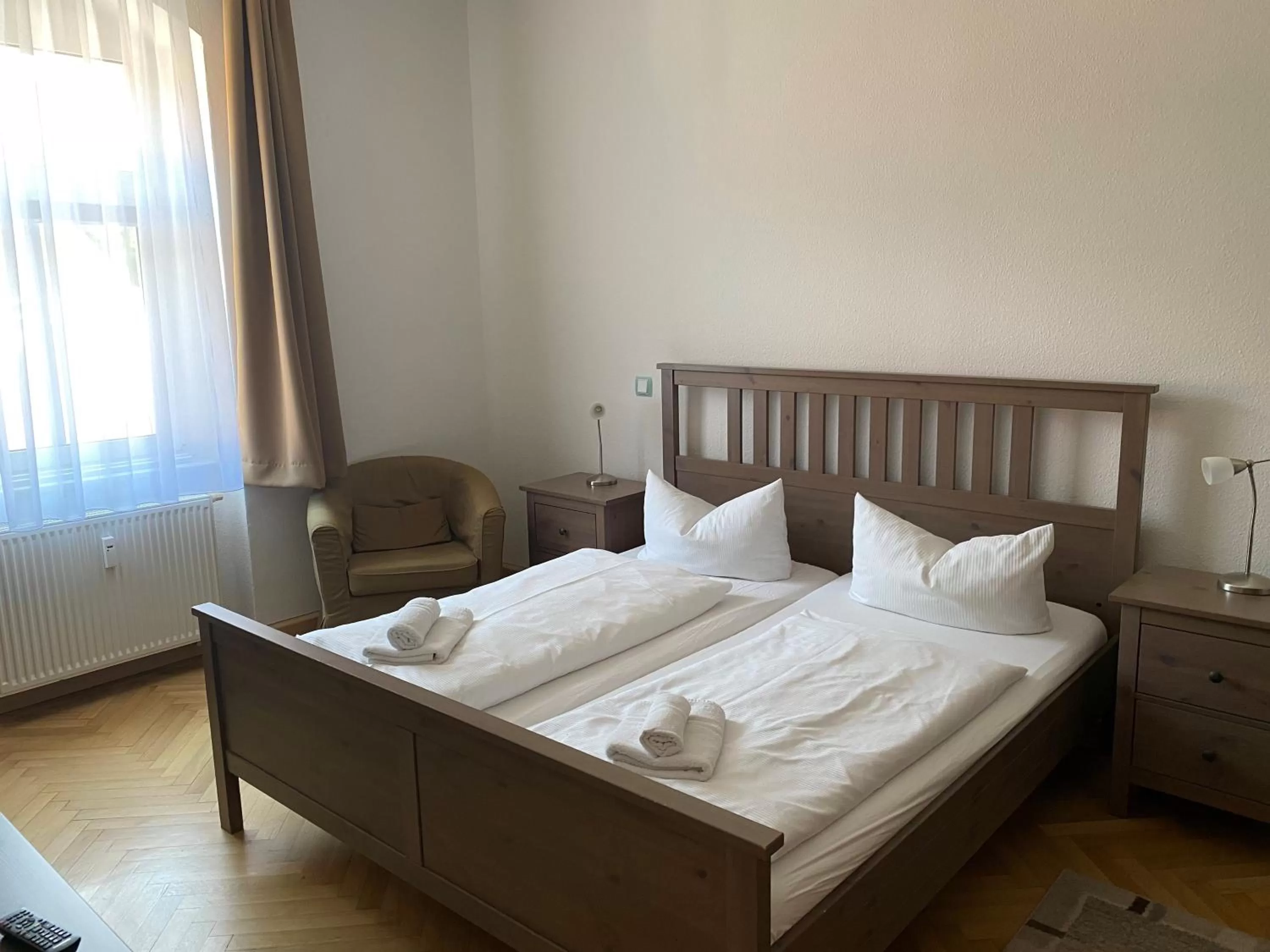 Bedroom, Bed in An der Porzellan-Manufaktur Pension