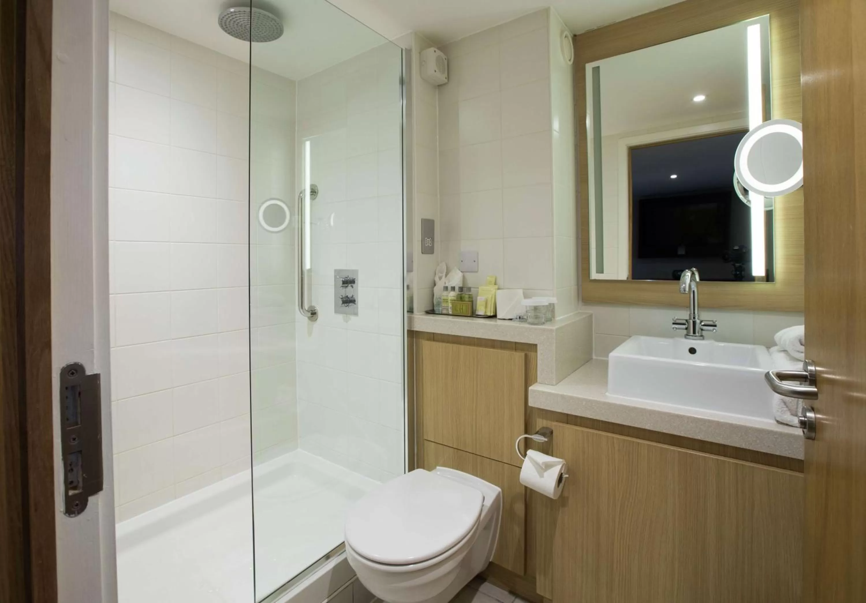 Bathroom in DoubleTree by Hilton Coventry Building Society Arena