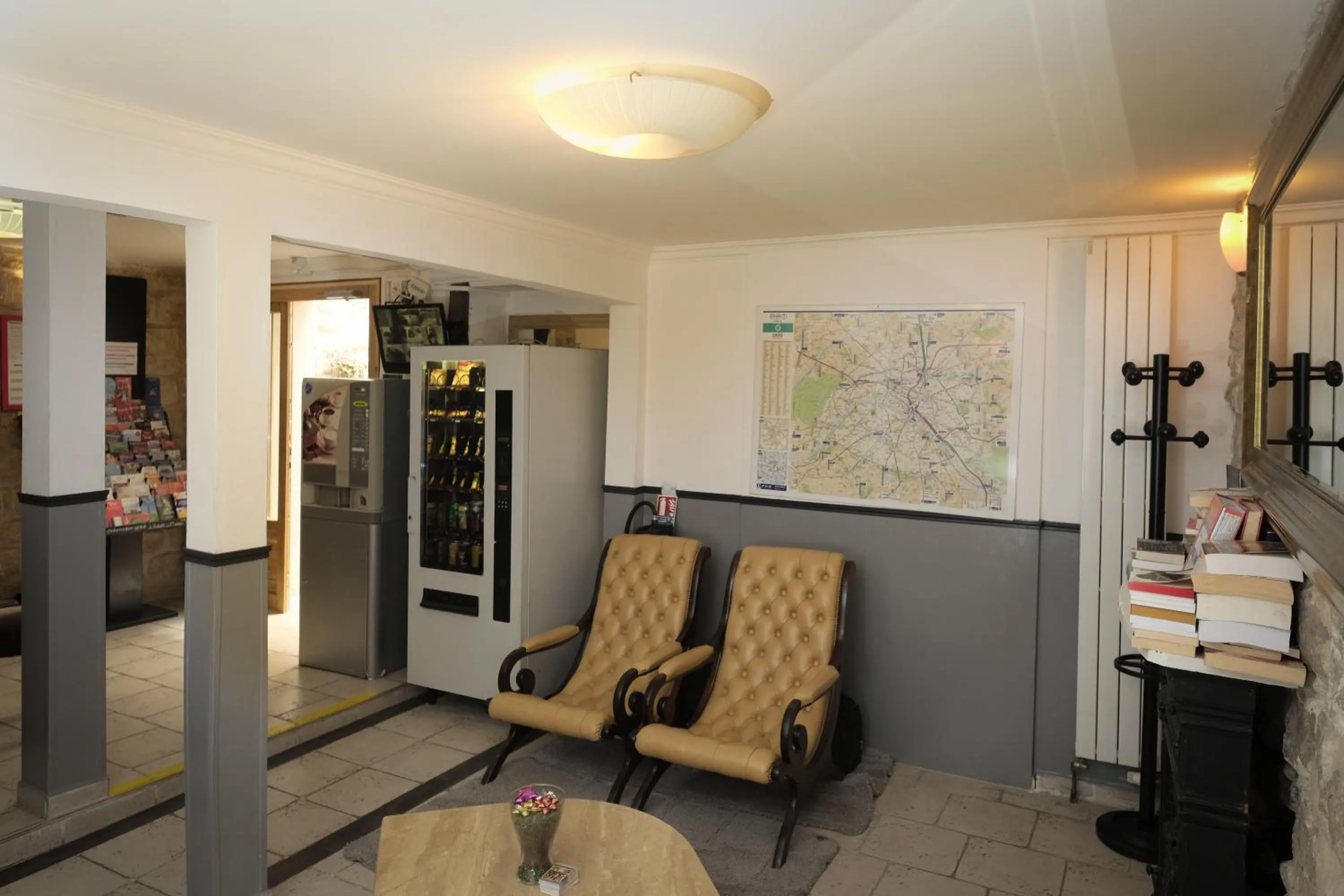 Lobby or reception in Grand Hôtel de Clermont