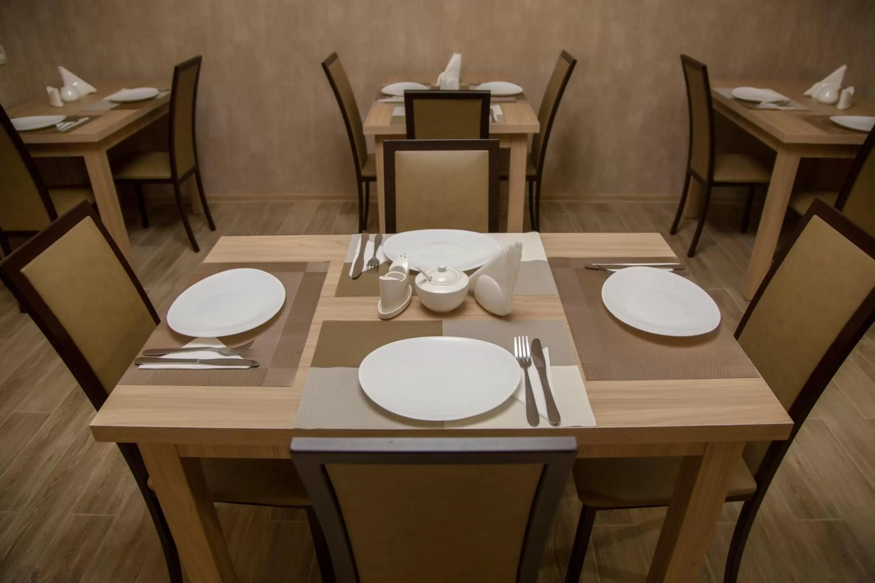 Food and drinks, Restaurant/Places to Eat in Family Hotel Triston