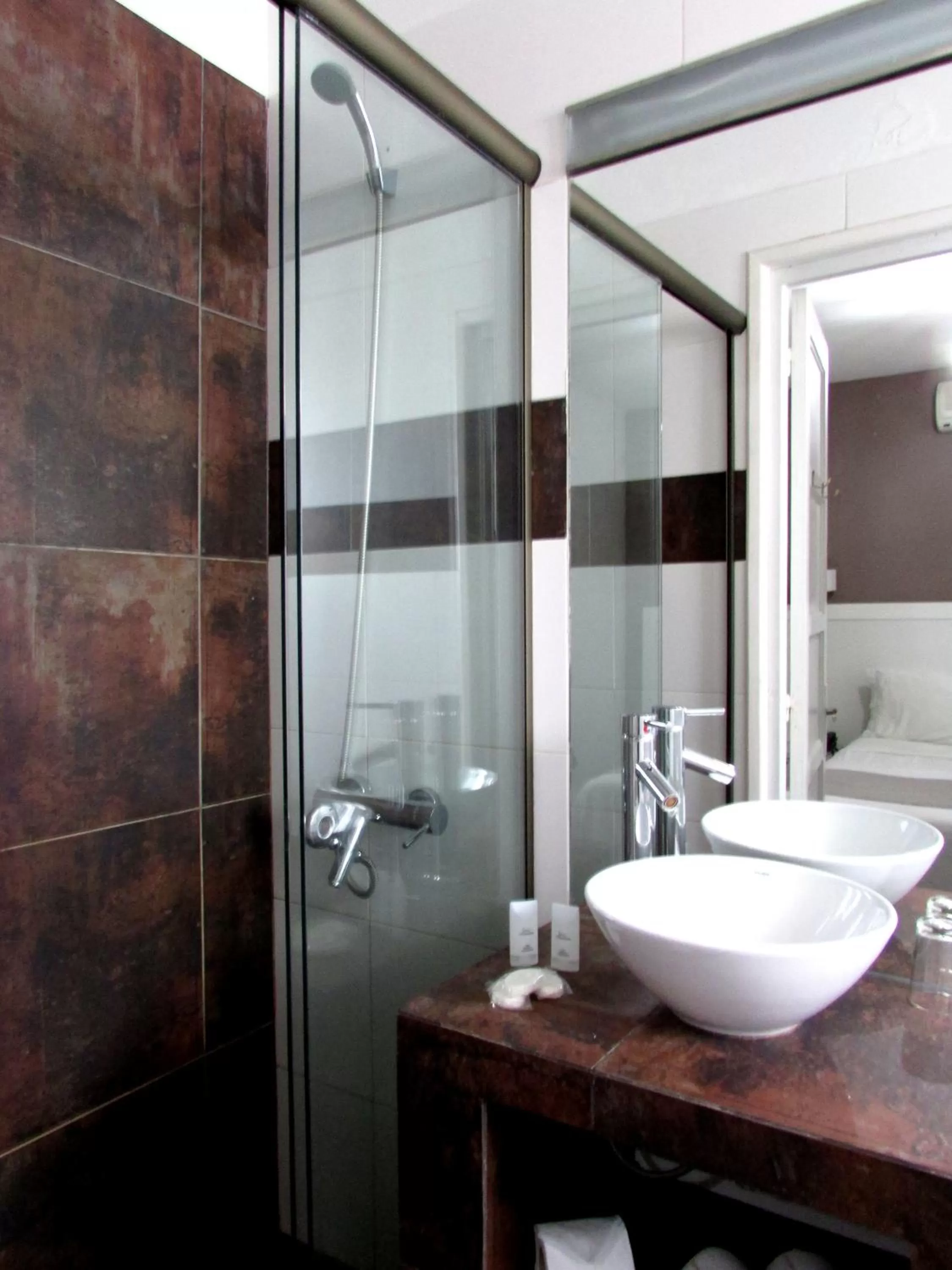 Bathroom in Hotel Milano