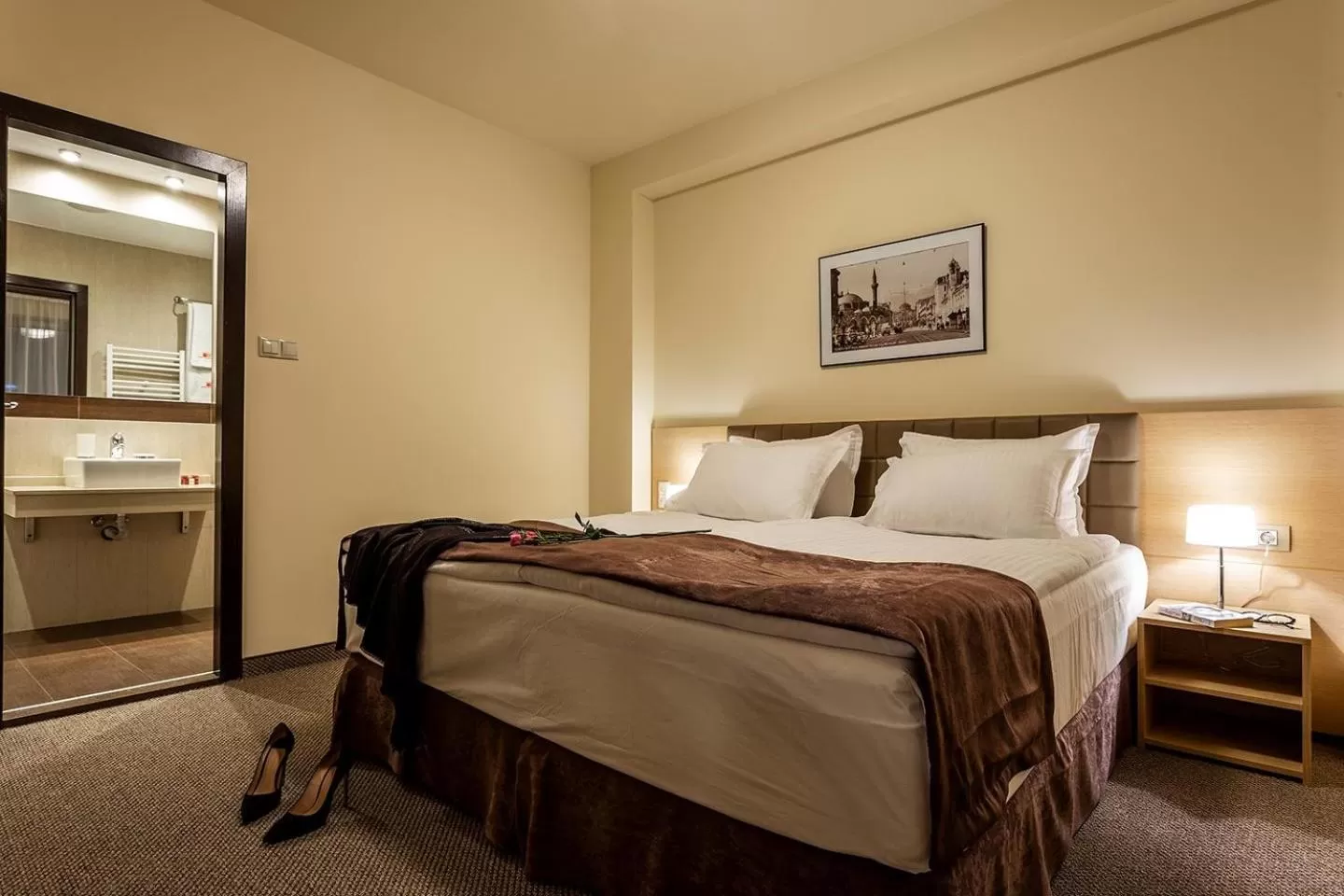 Bed in Sofia Palace Hotel by HMG