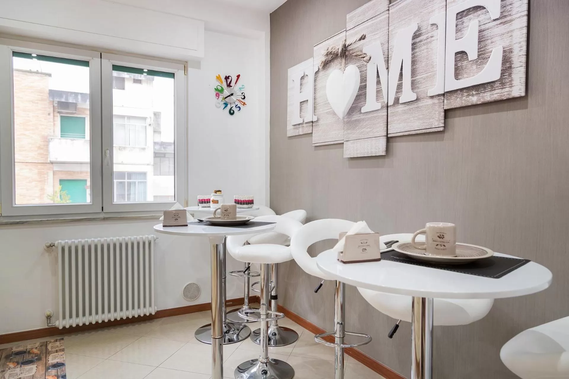 Communal kitchen in Donna Gina