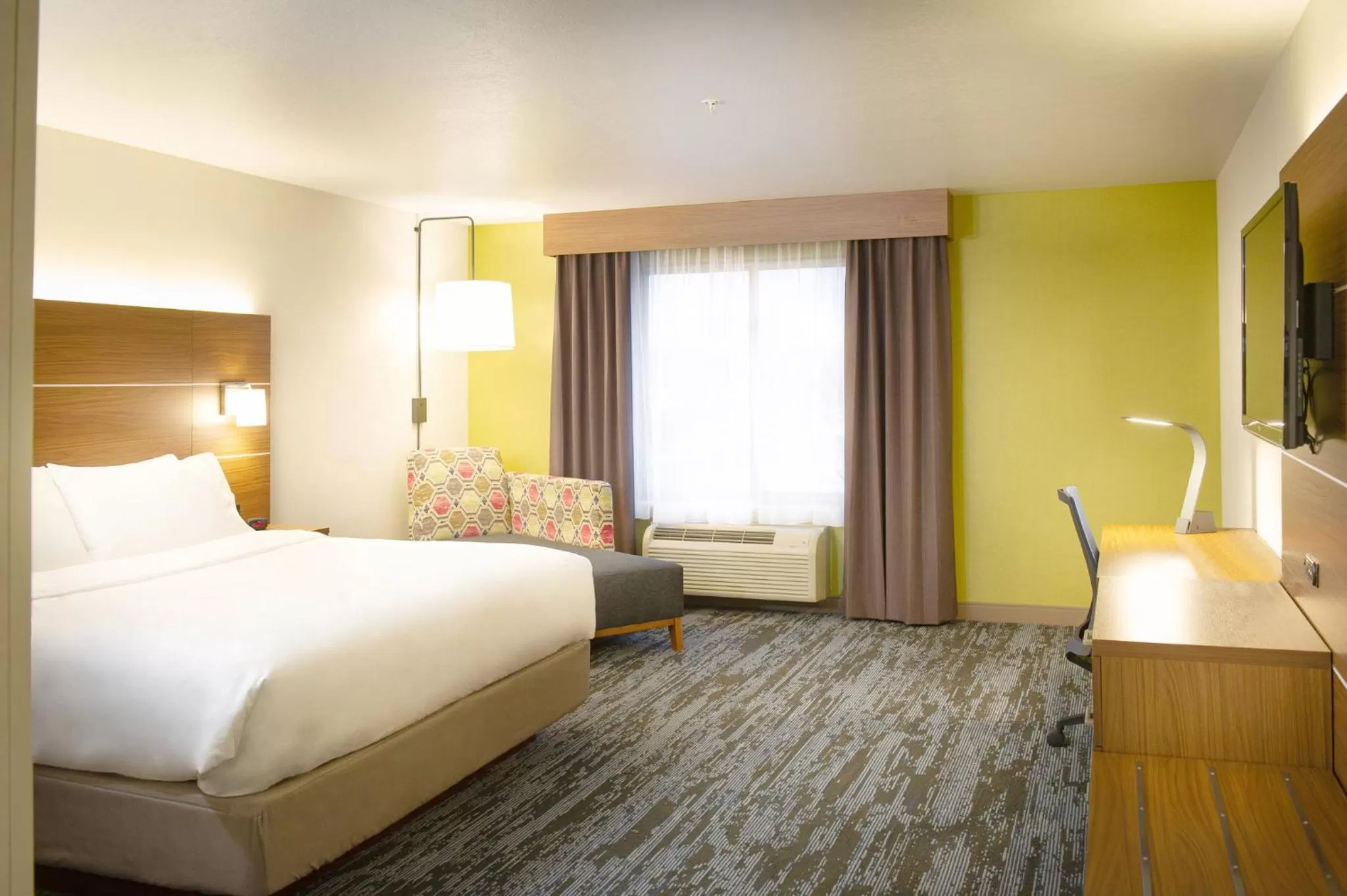 King Room - Mobility Access Tub - Non-Smoking in Holiday Inn Express & Suites Wausau, an IHG Hotel