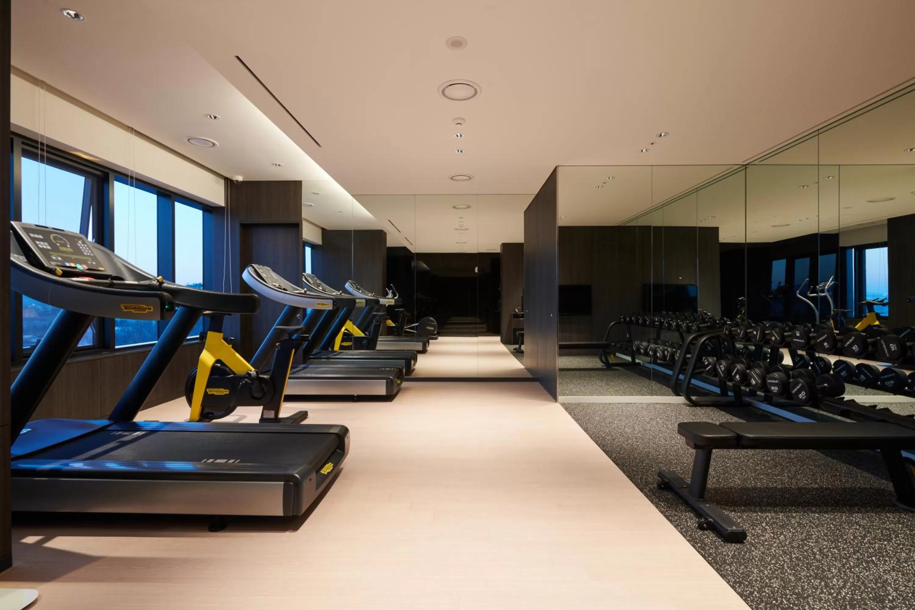 Fitness centre/facilities in Nine Tree by Parnas Seoul Pangyo