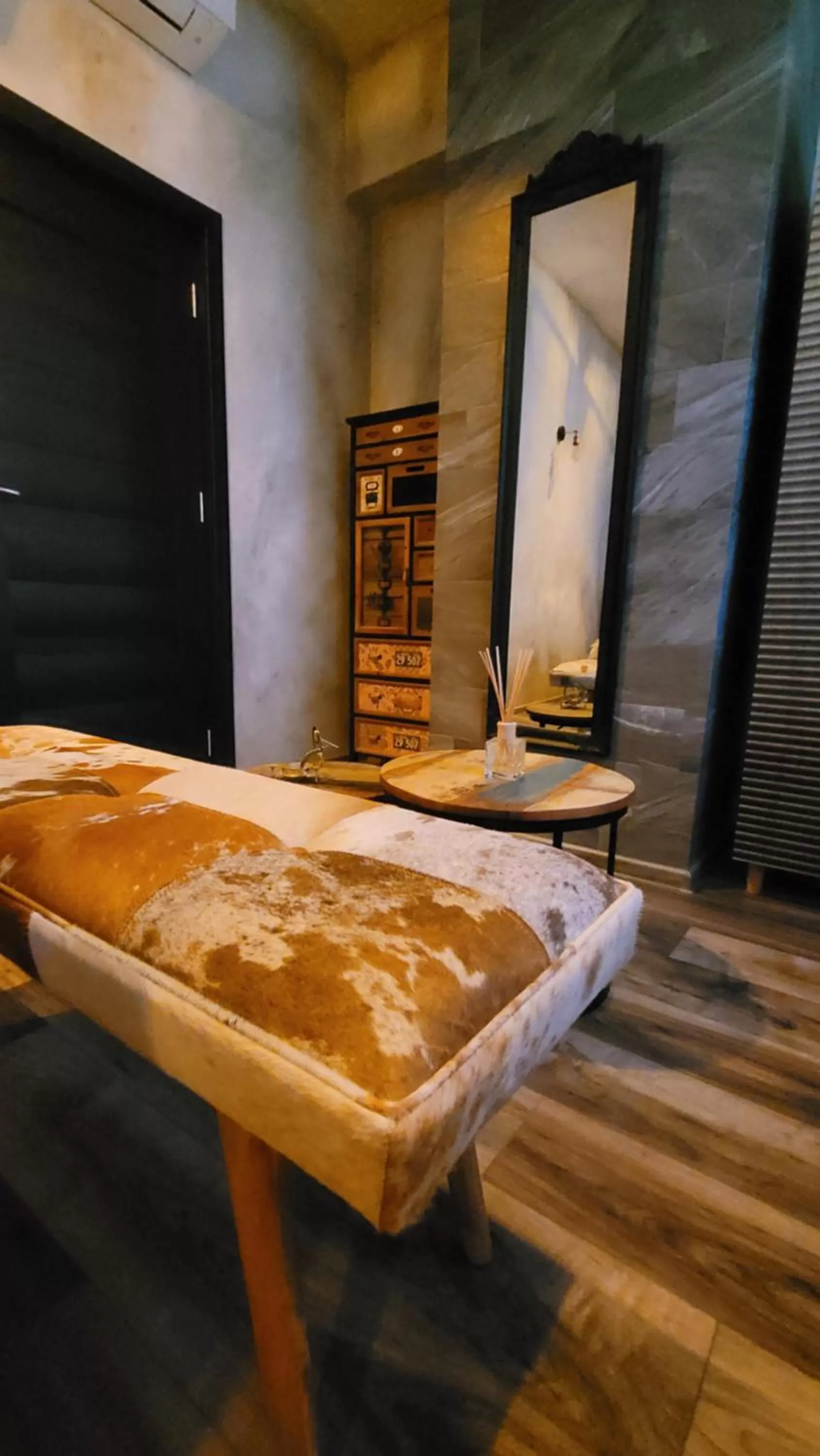 Decorative detail in Terrace Suites Iasi