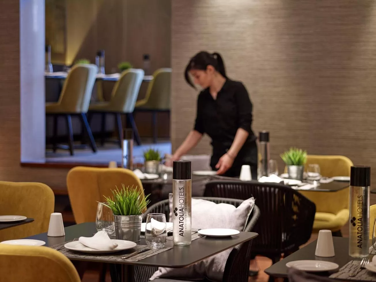 Restaurant/places to eat in Anatolia Hotel