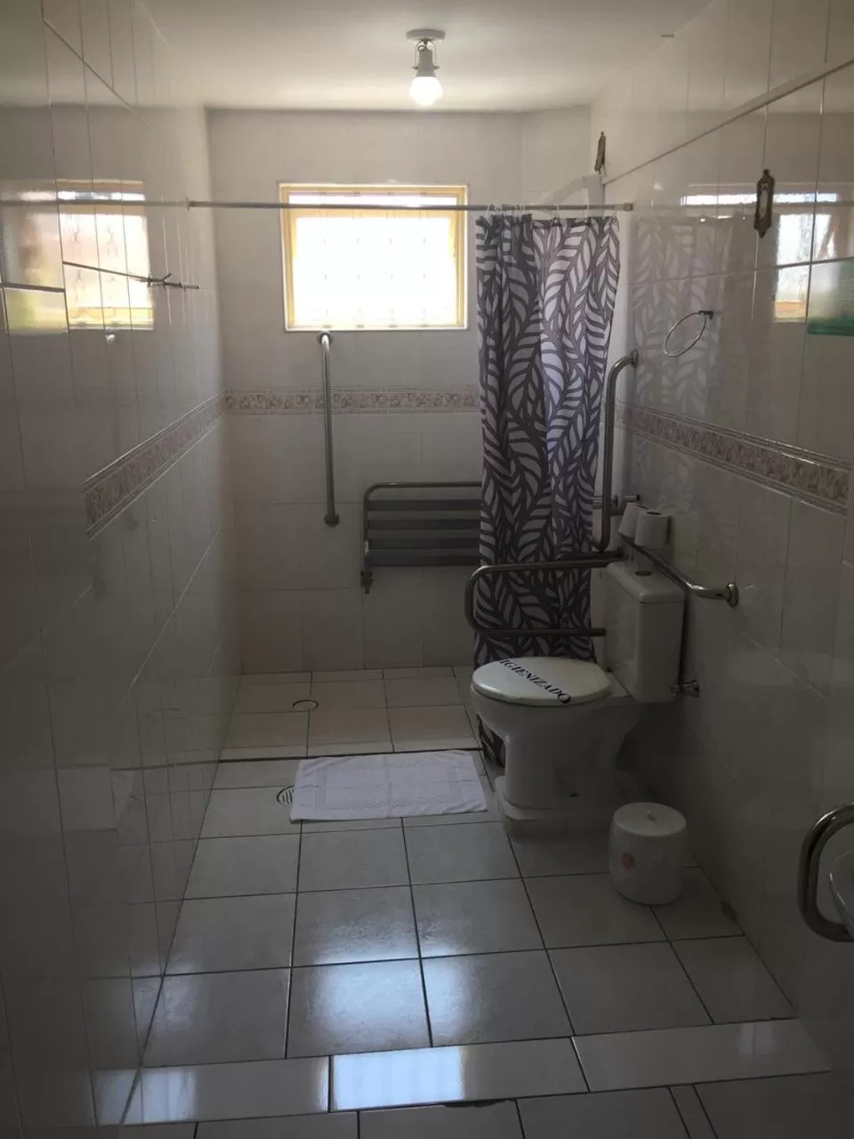 Facility for disabled guests, Bathroom in Vinte Park Hotel