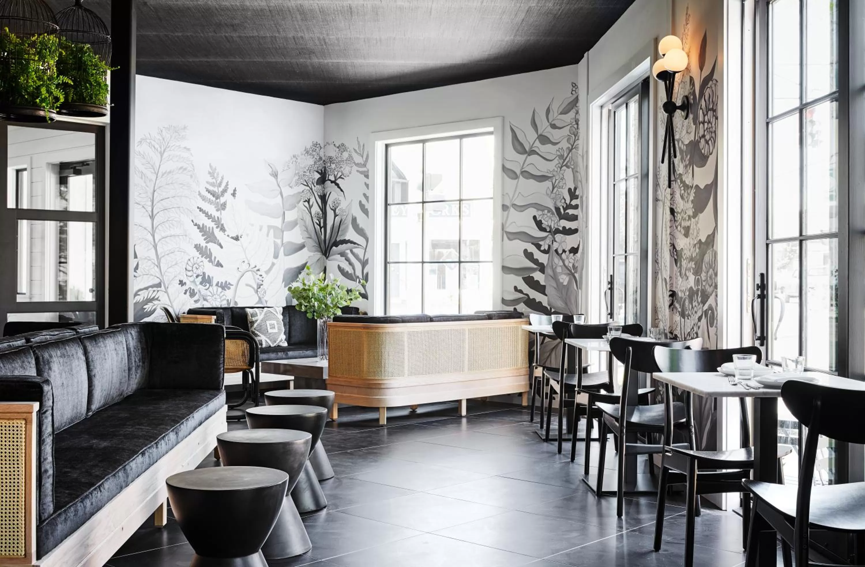 Restaurant/places to eat in The Menhaden Hotel