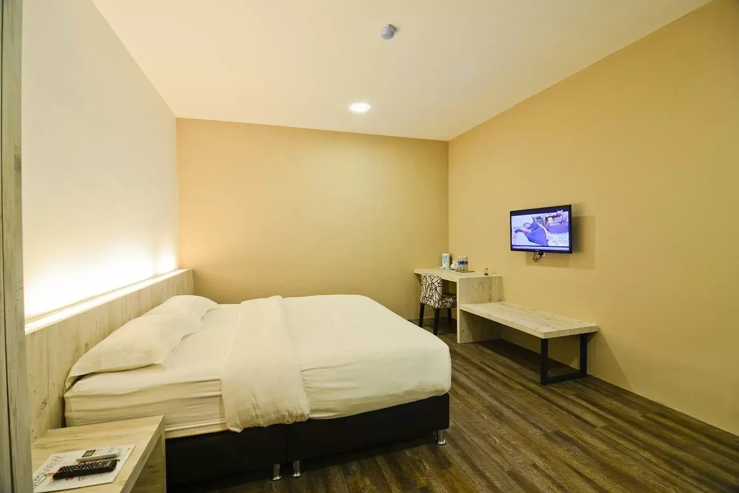 Standard King Size Room in De Parkview Hotel Standard King Size Room in De Parkview Hotel