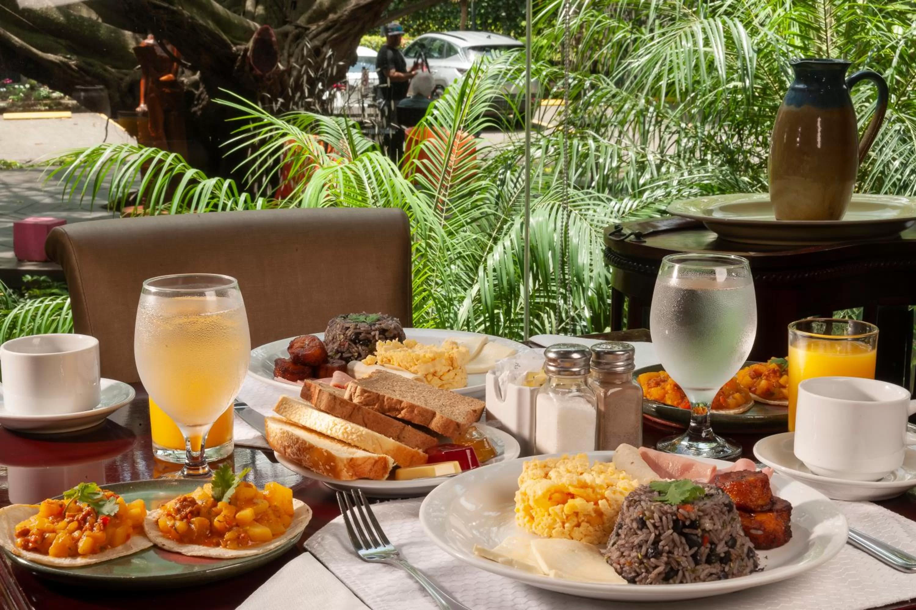 Breakfast in Studio Hotel Boutique