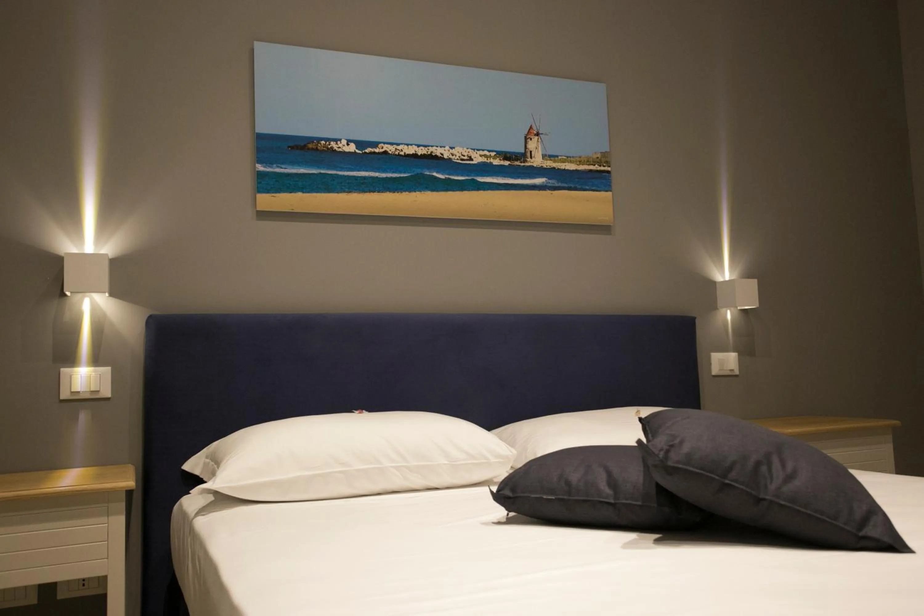 Bedroom, Bed in ZIBIBBO SUITES & ROOMS - Aparthotel in Centro Storico a Trapani
