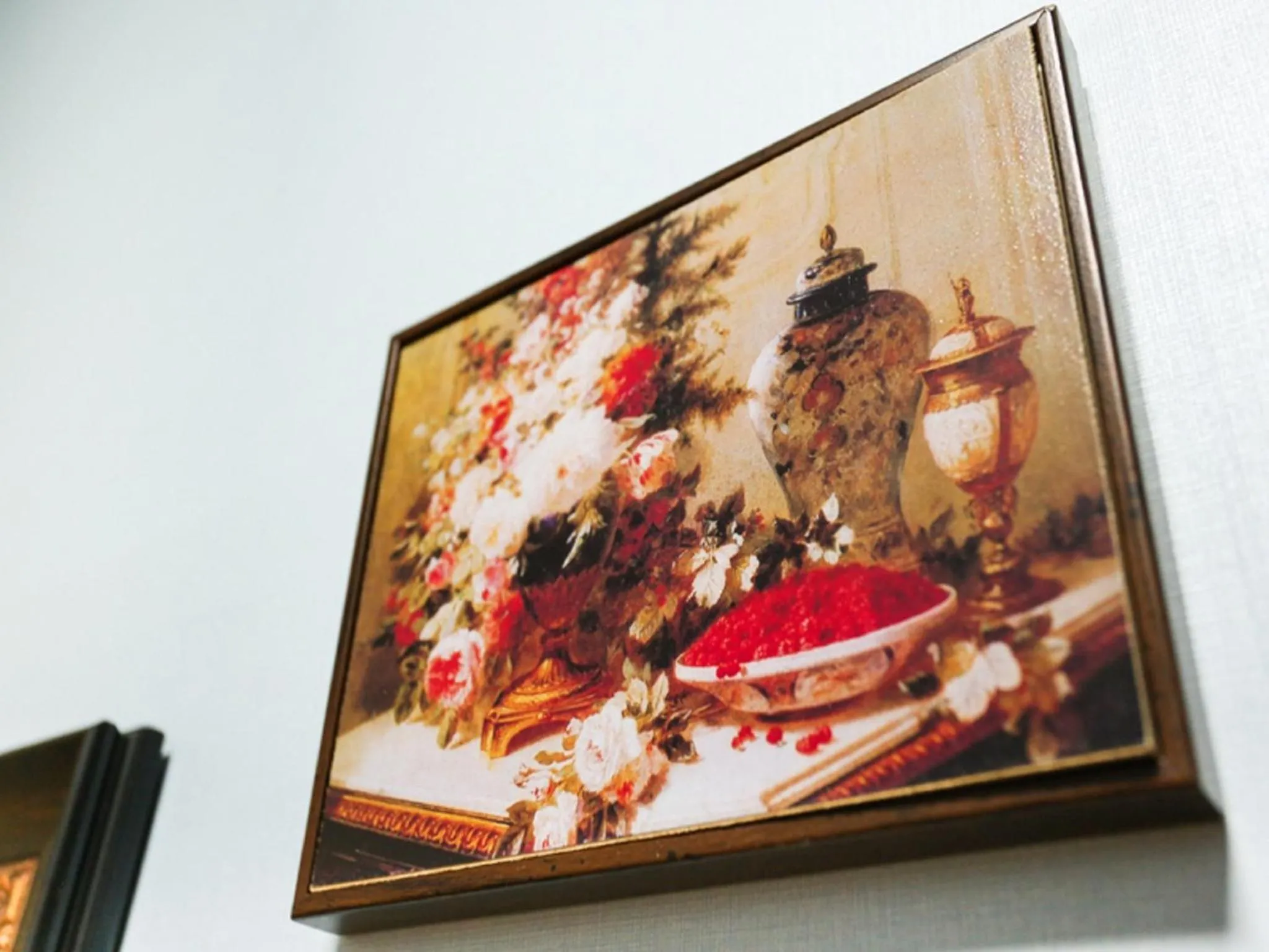 Communal lounge/ TV room in Funstay Inn Guesthouse