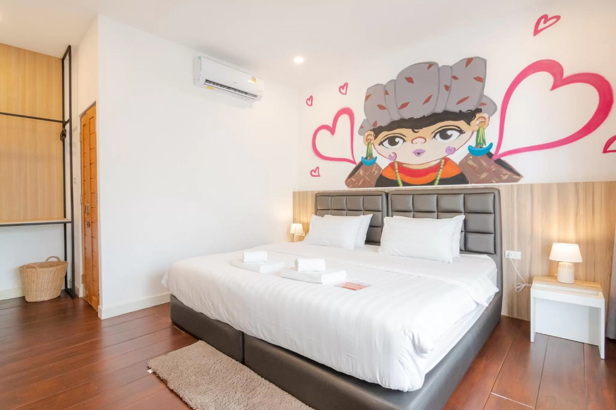 Photo of the whole room, Bed in นายก่ายหมอน Nine-Kai-Mon