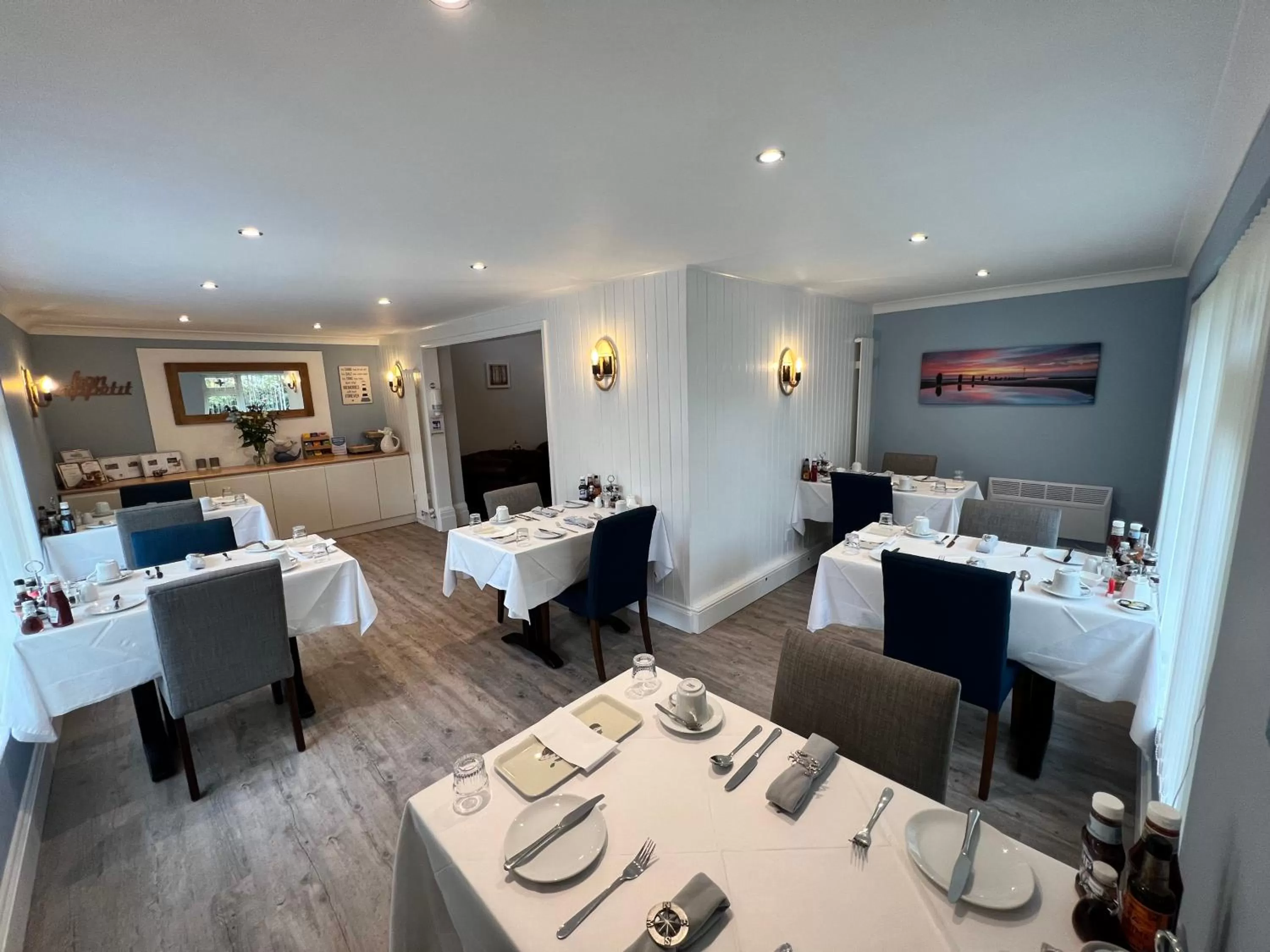 Restaurant/places to eat in Birkdale Guest House