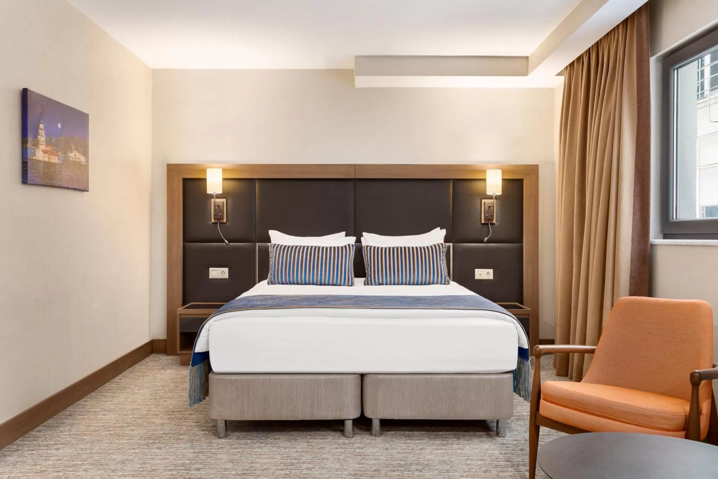 Bed in TRYP By Wyndham Istanbul Sisli Hotel
