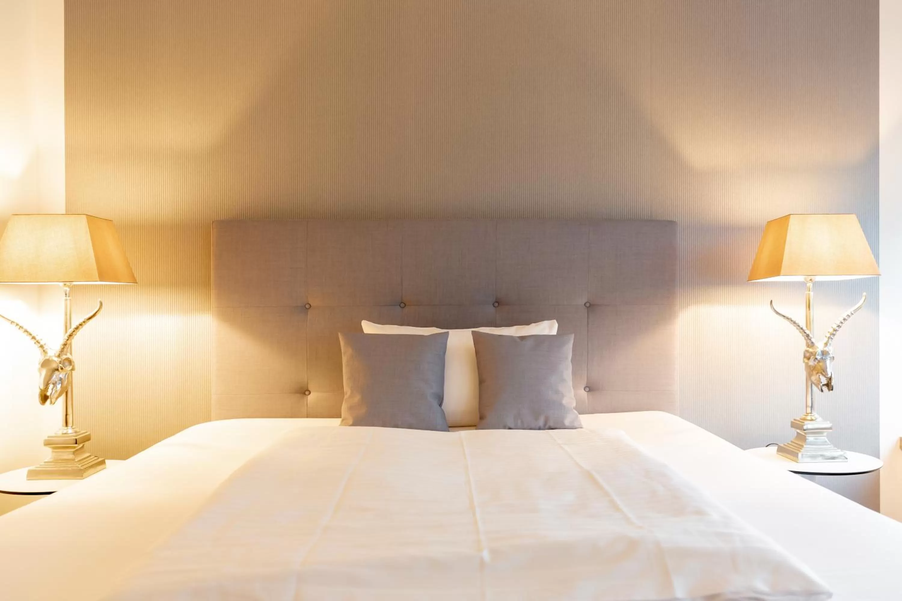 Photo of the whole room, Bed in Parkhotel FRITZ am Brunnen