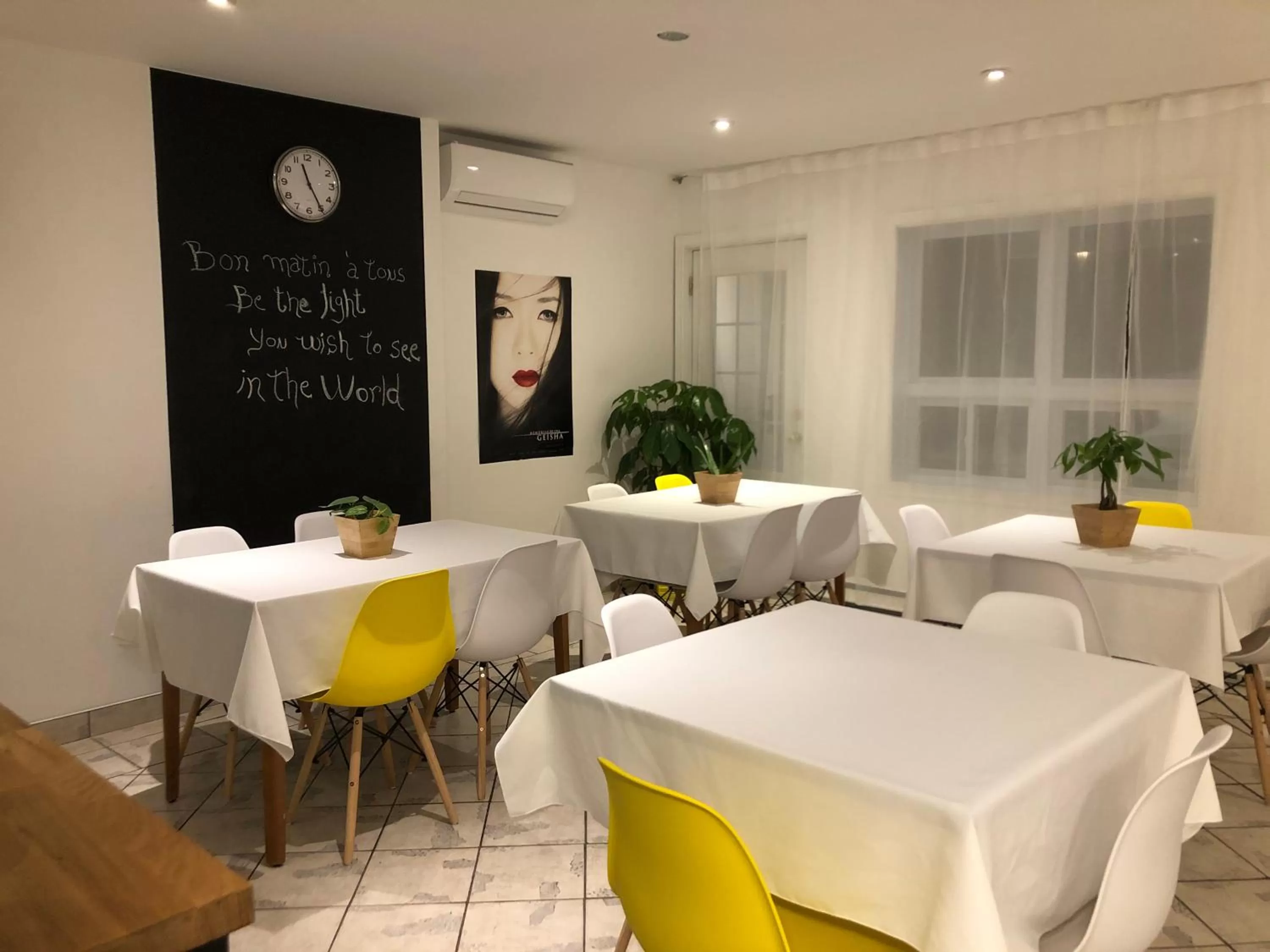 Hotel and Suites Les Laurentides