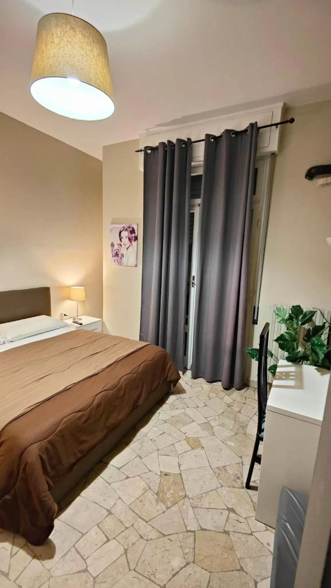 Bed in Etnea Glamour House