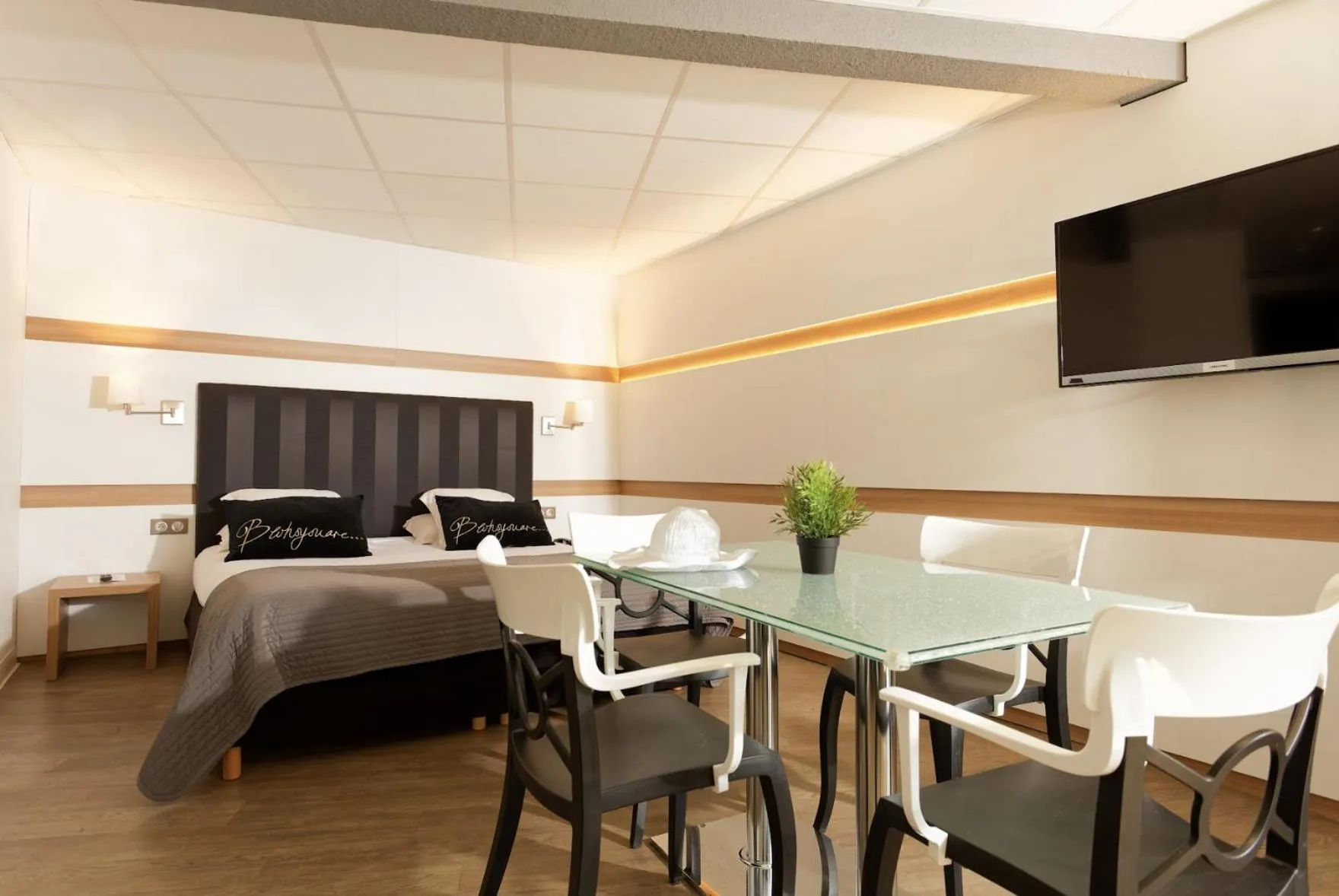 Bed in The Originals Boutique, Hôtel Neptune, Montpellier Sud