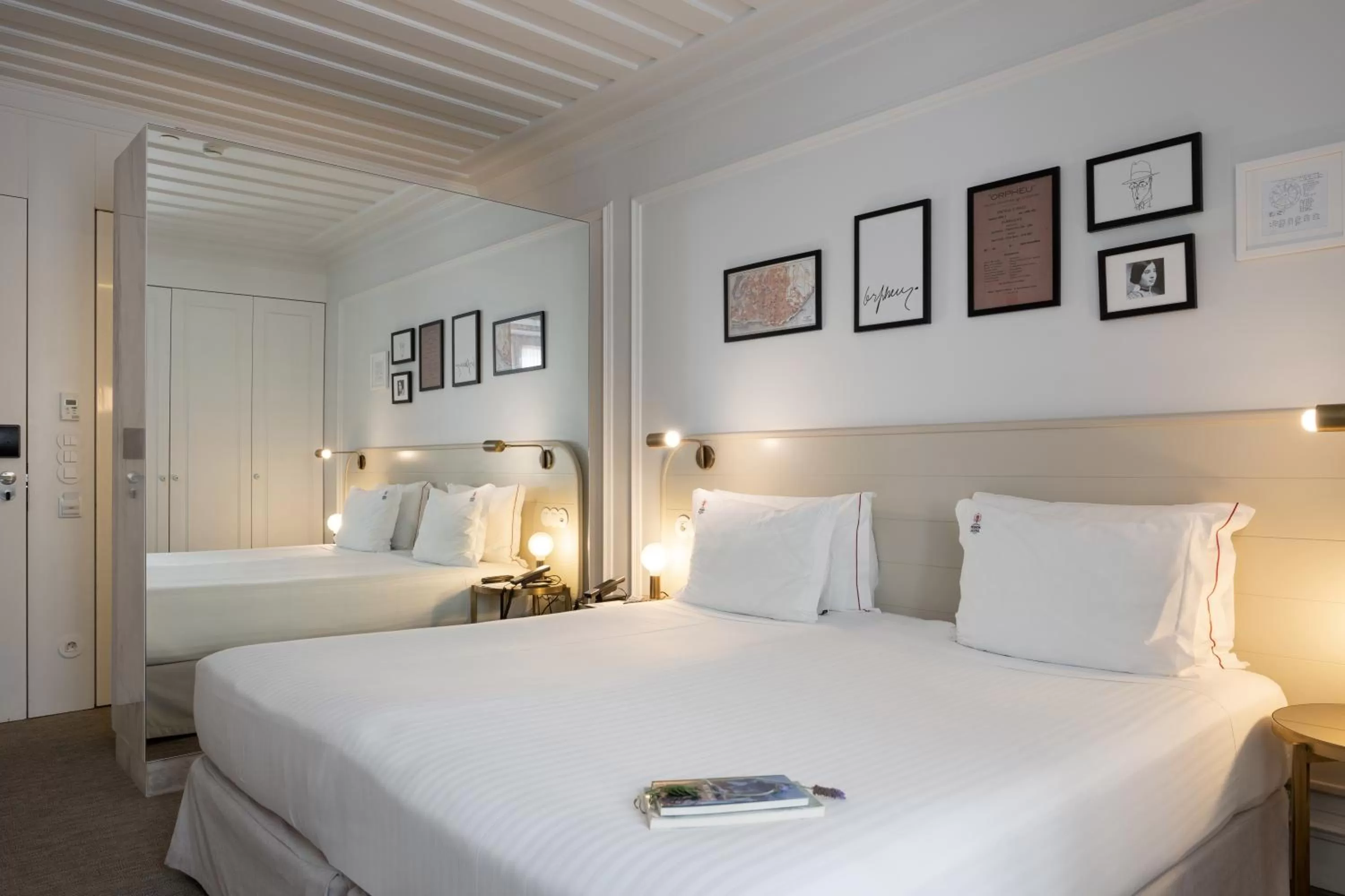 Bed in Lisboa Pessoa Hotel