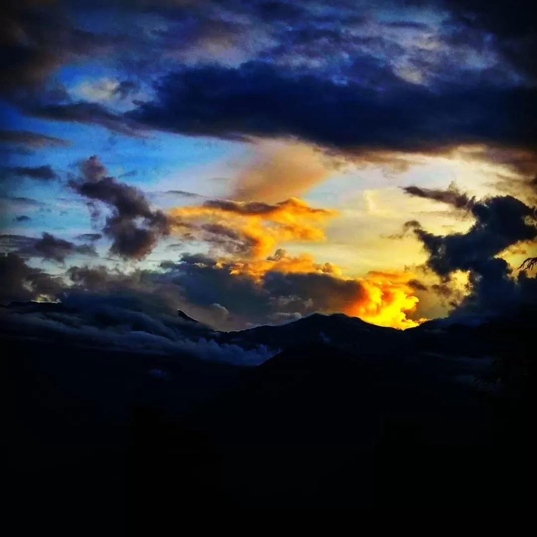Natural landscape in Soham's Chateau De Naggar - Manali