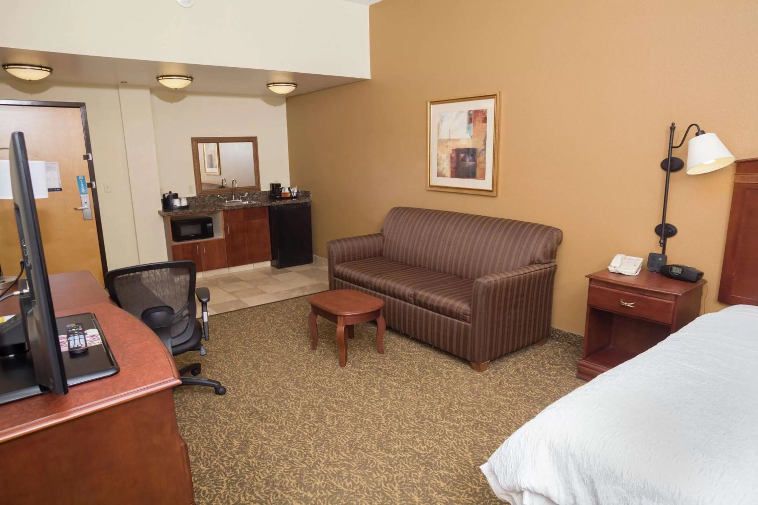 Bedroom, Bed in Hampton Inn Oneonta