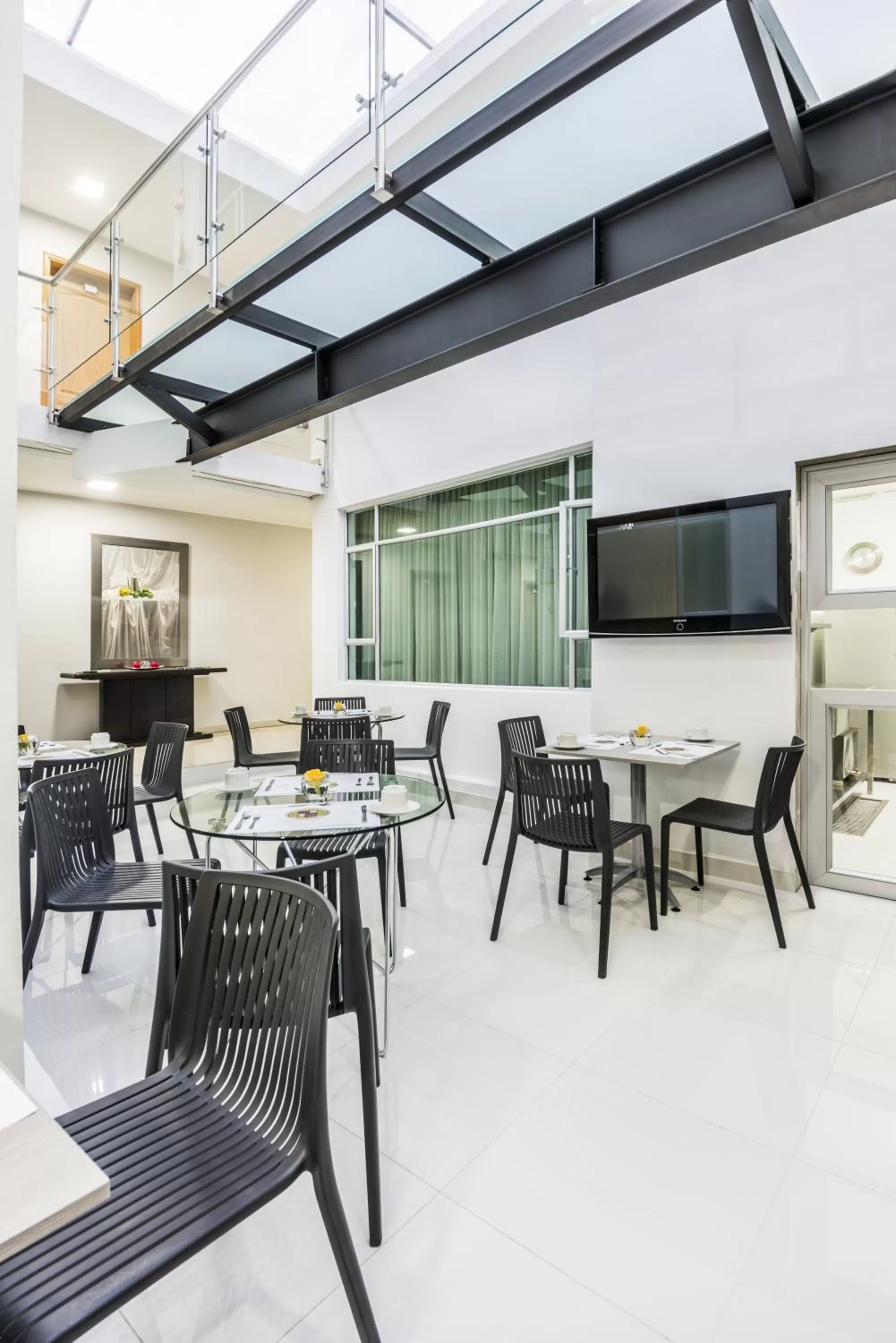 Restaurant/places to eat in Hotel Asturias Medellin