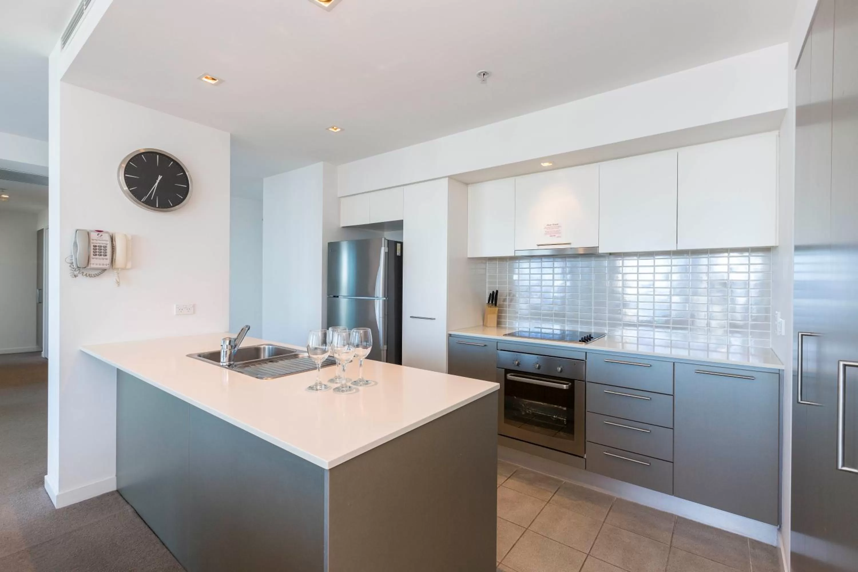 Kitchen or kitchenette in Artique Surfers Paradise - Official