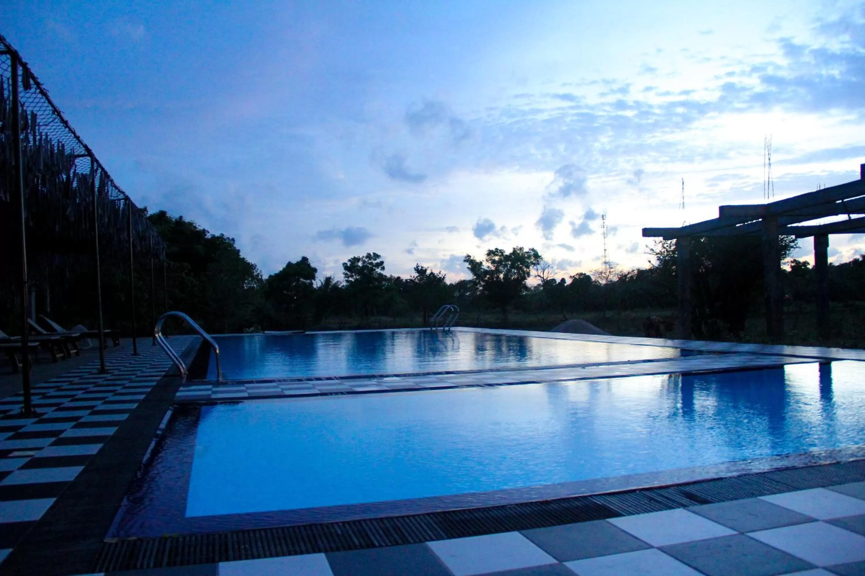 Swimming pool in Eco Hotel Black & White - Anuradhapura
