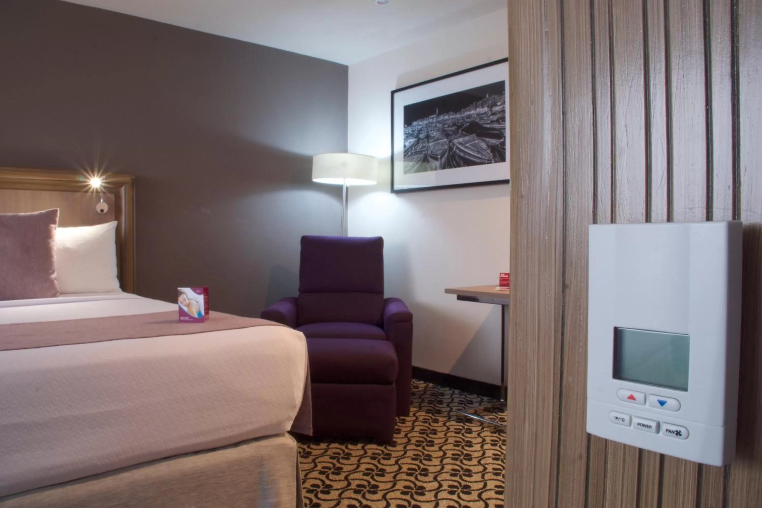 Photo of the whole room, Bed in Crowne Plaza Hotel Mexico City North-Tlalnepantla, an IHG Hotel