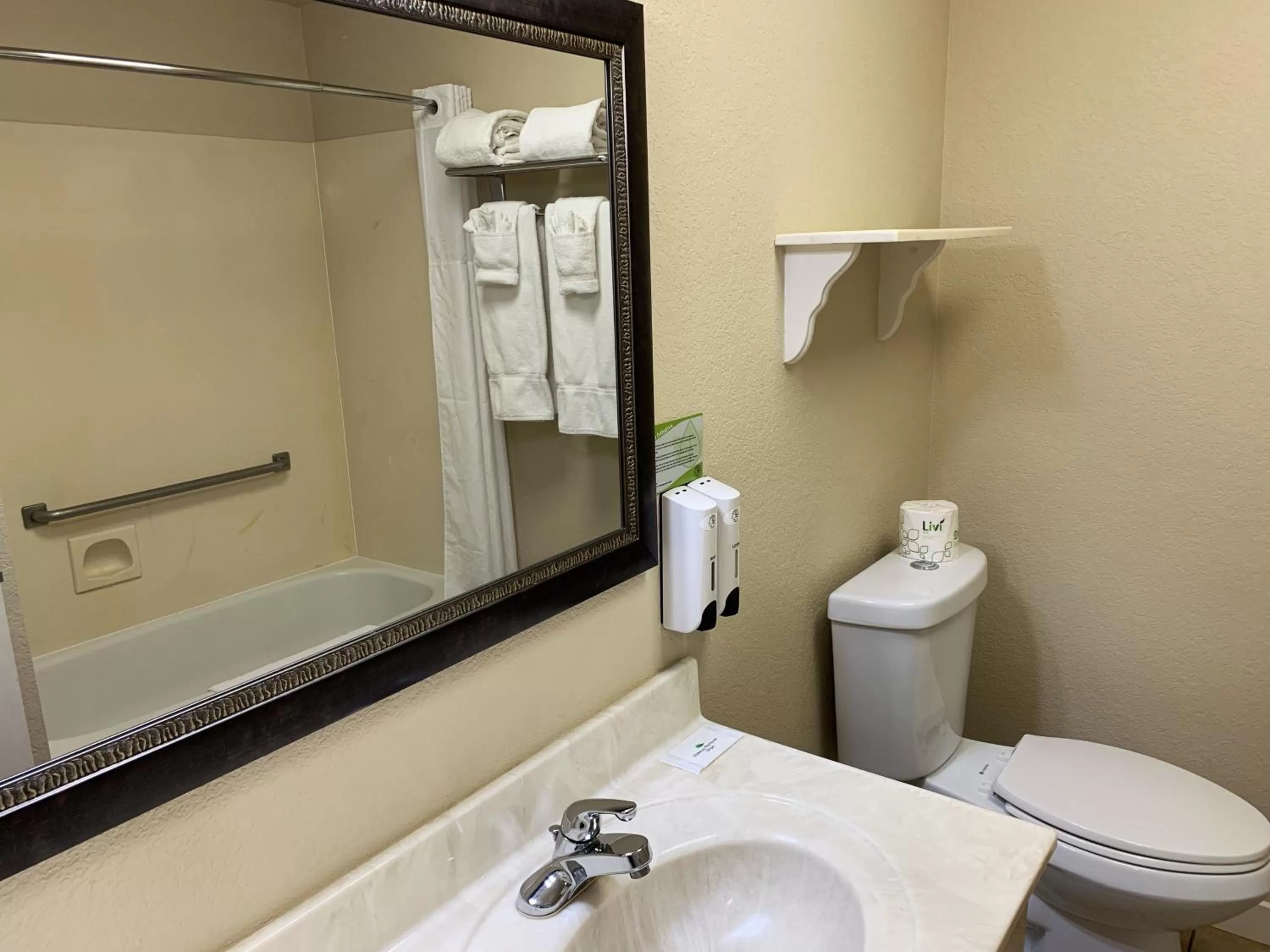Bathroom in Stratford Inn