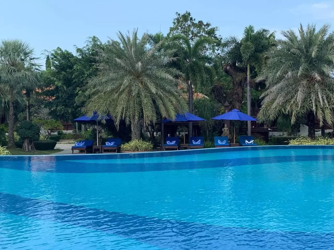 Swimming Pool in Try Palace Resort-Kep