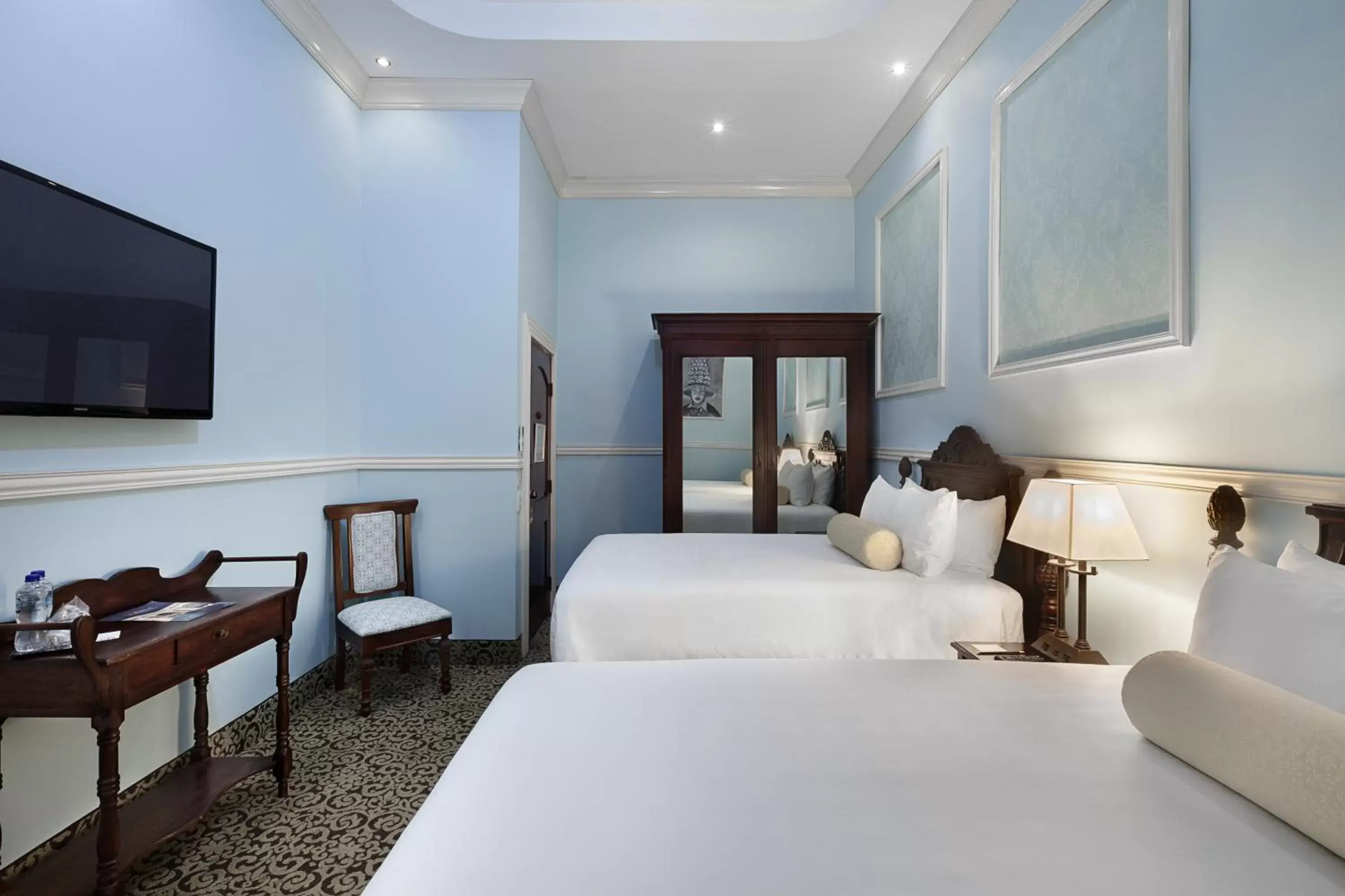 Double Room with Two Double Beds in Hotel la Perla Leon Double Room with Two Double Beds in Hotel la Perla Leon