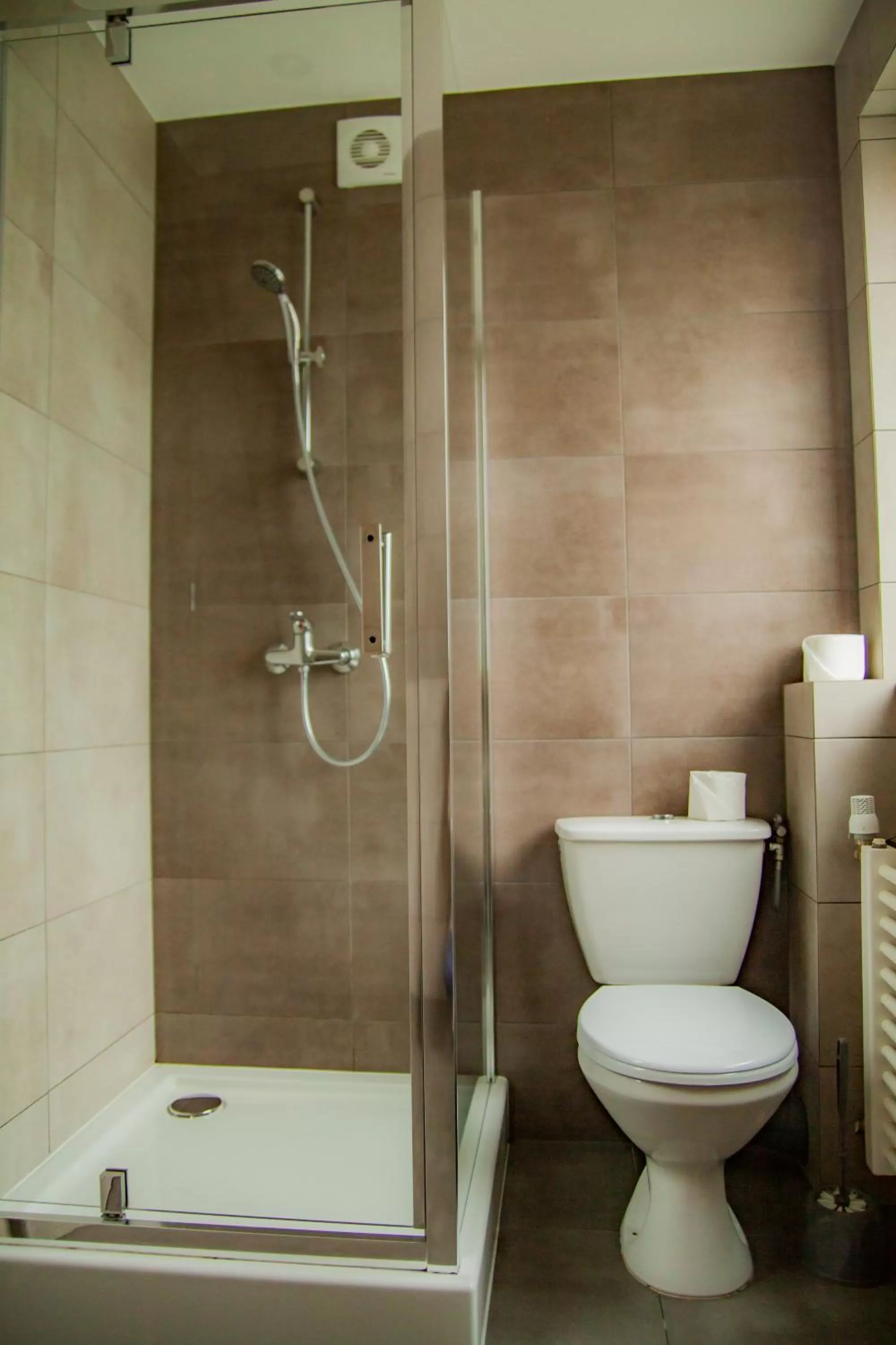 Bathroom in POKOJE GOŚCINNE WILCZNIK 12