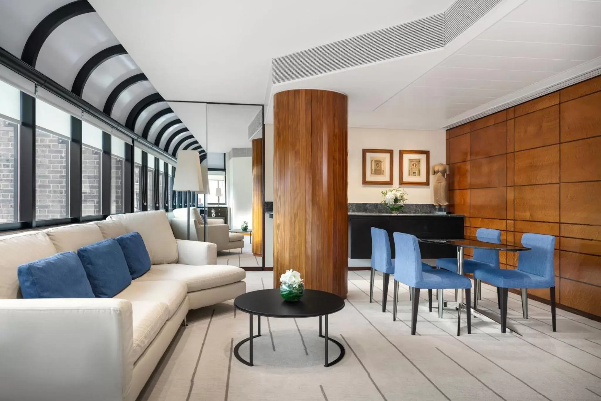 Executive King Suite in COMO The Halkin Executive King Suite in COMO The Halkin