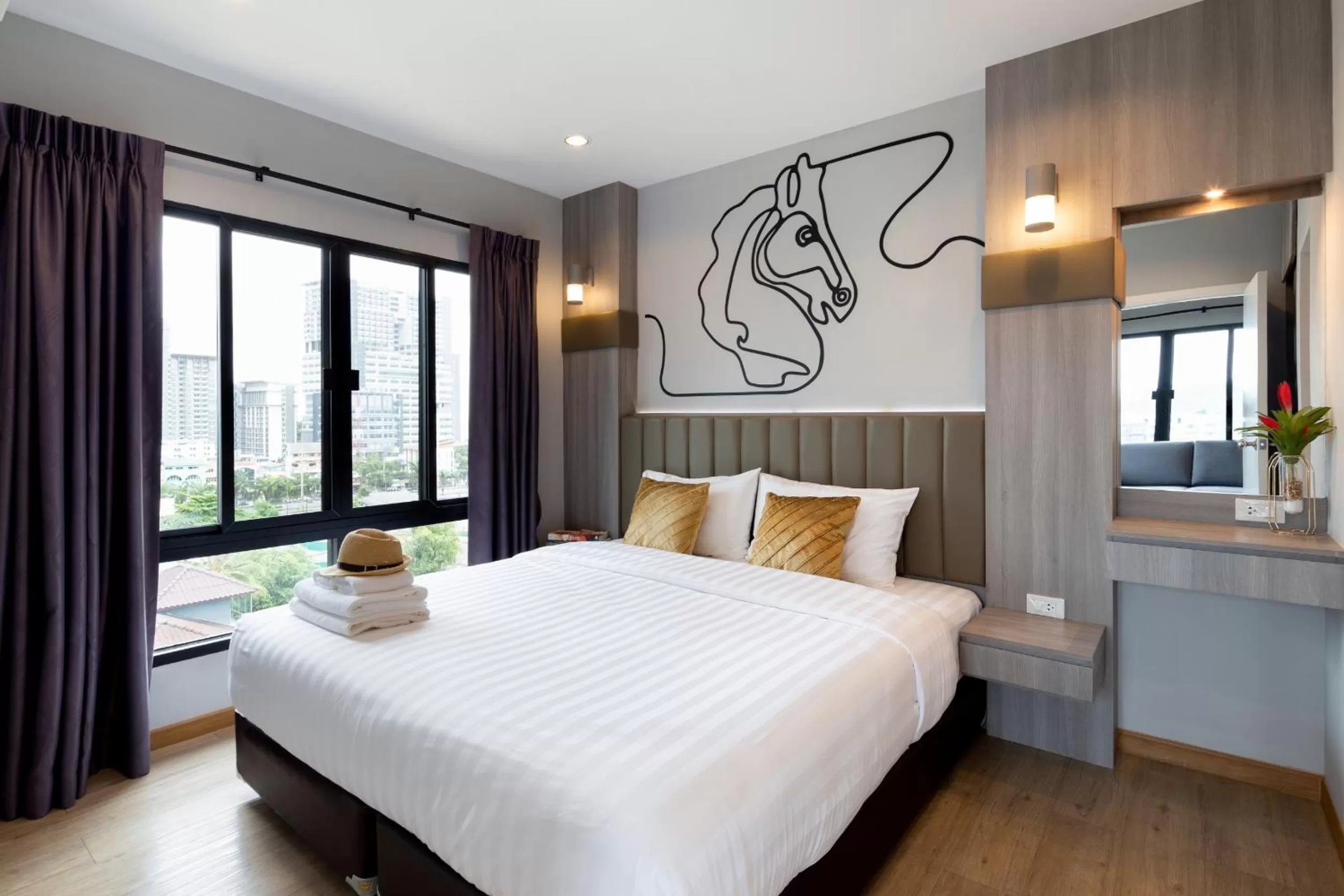 Bed in Horsehill Hotel Sriracha