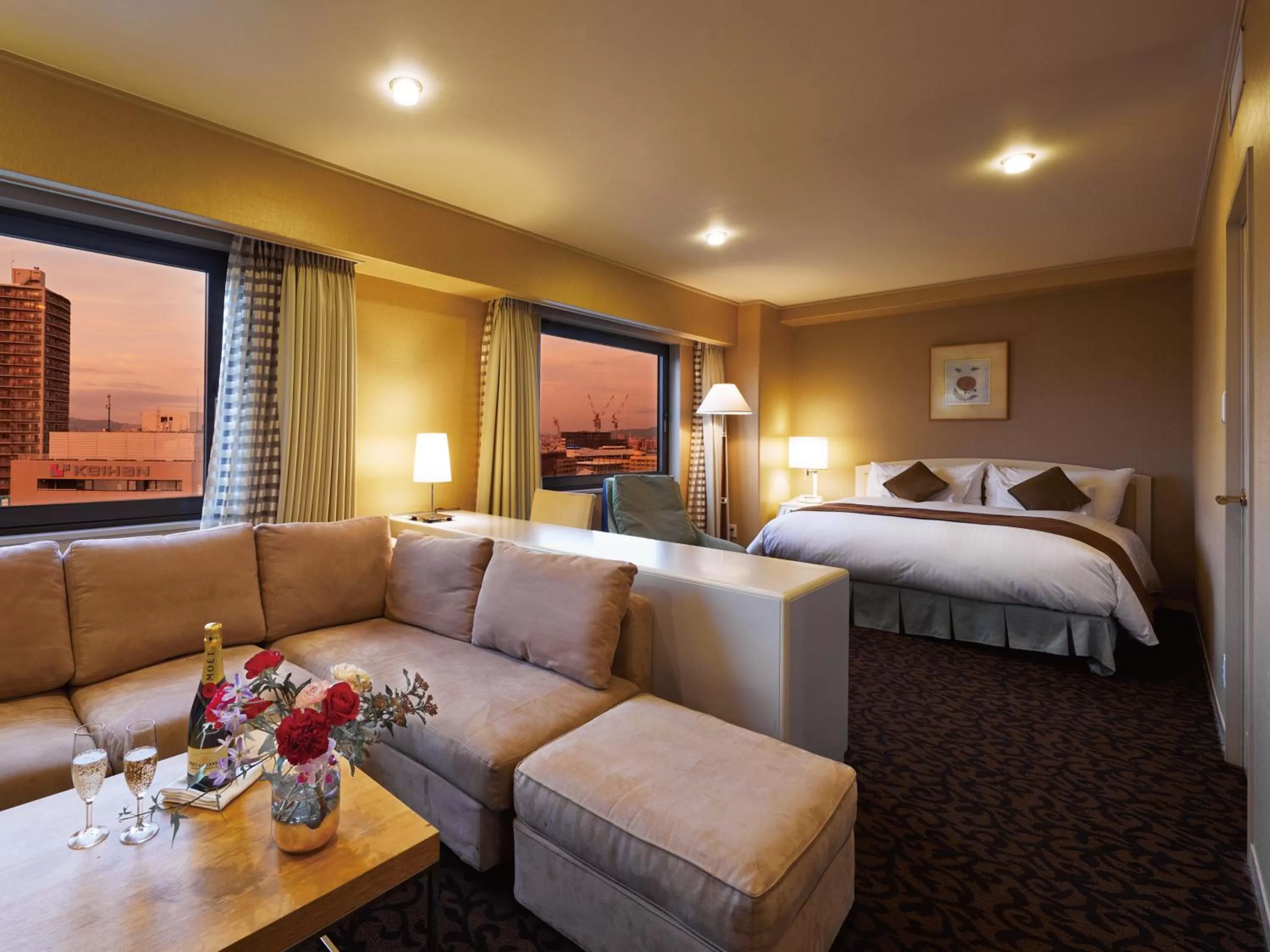 Bedroom, Bed in Hotel Agora Osaka Moriguchi