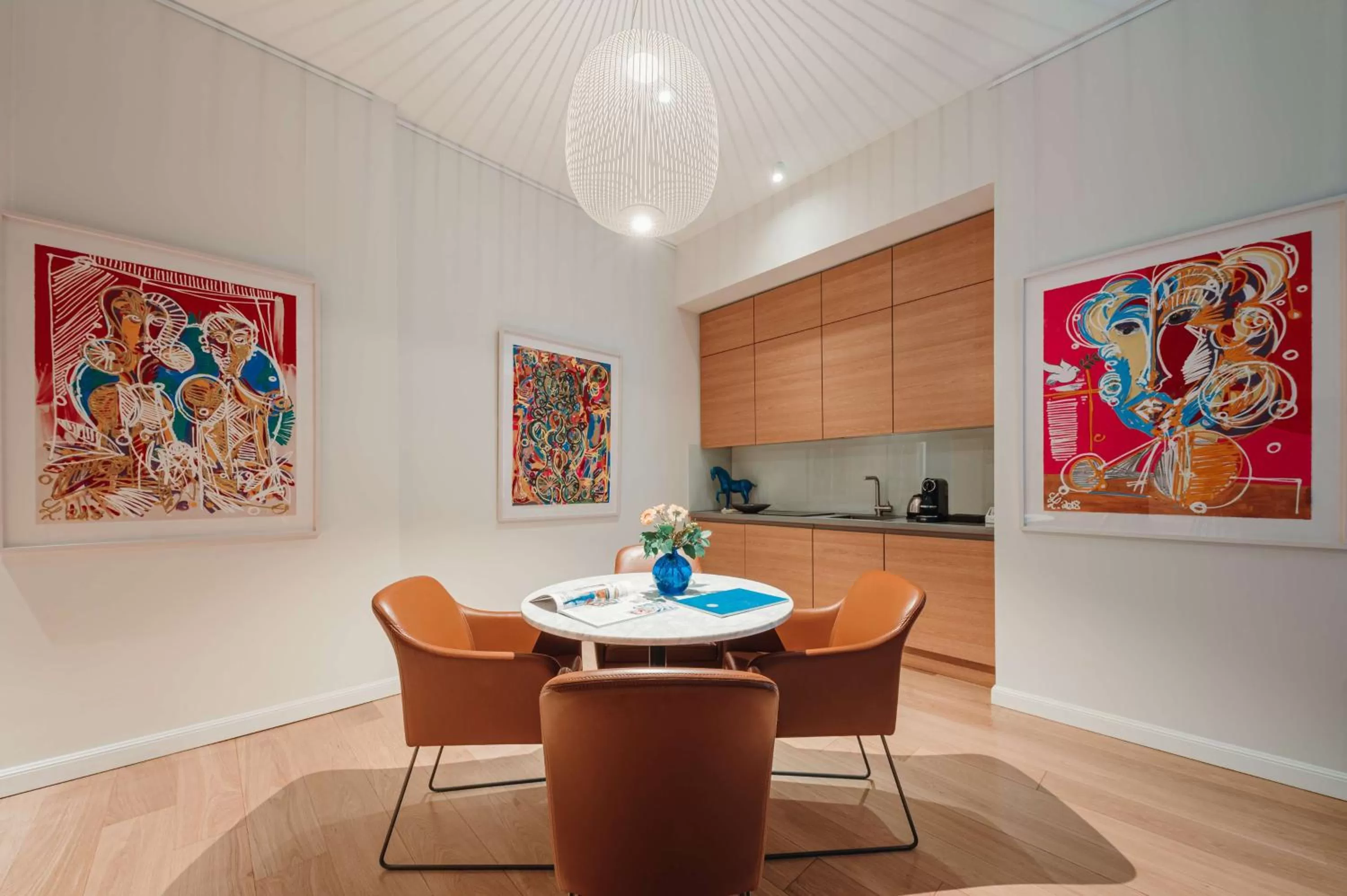 Photo of the whole room in The Wellem