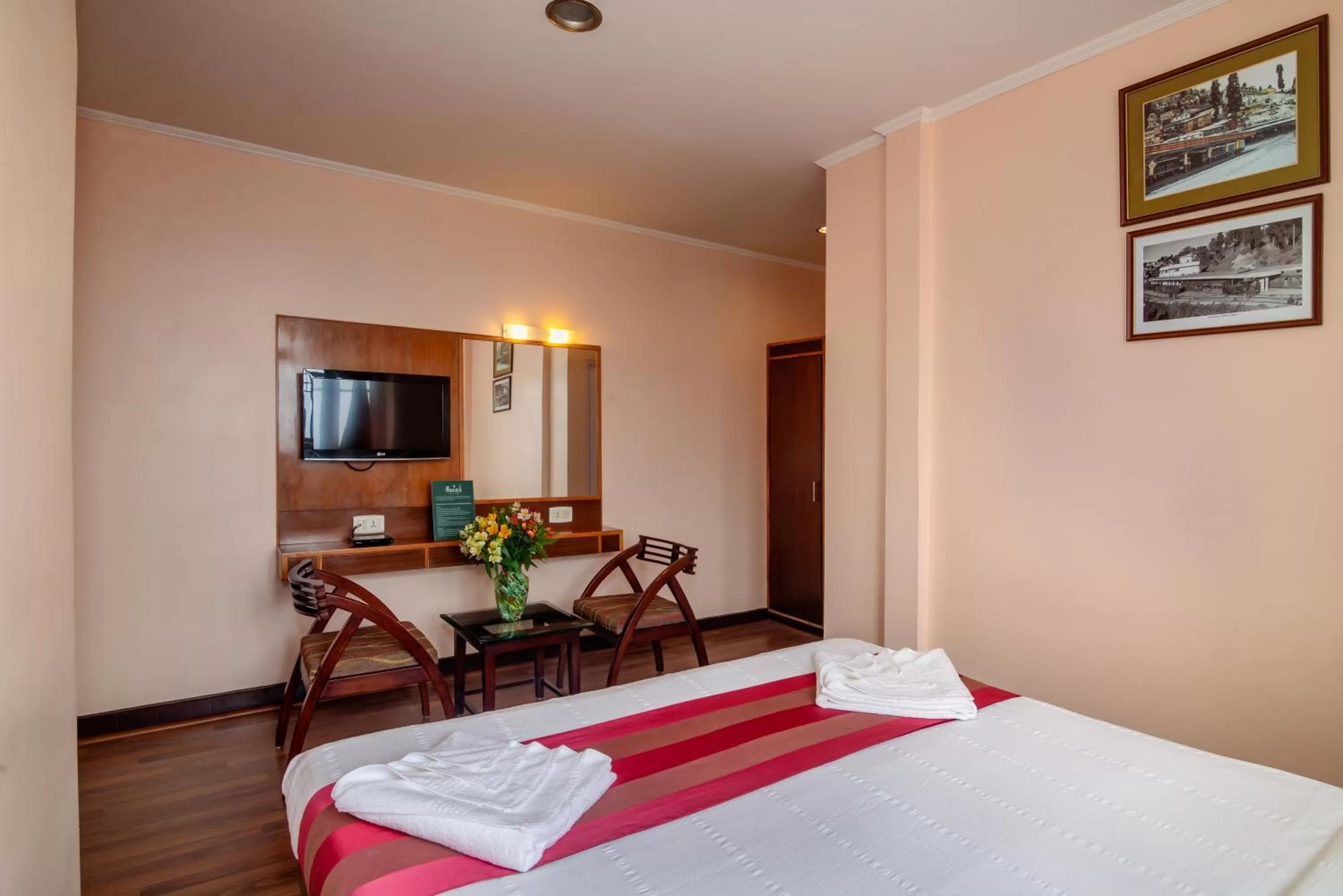 Bed in Muscatel Spring Burn - 100 Mts from Mall Road