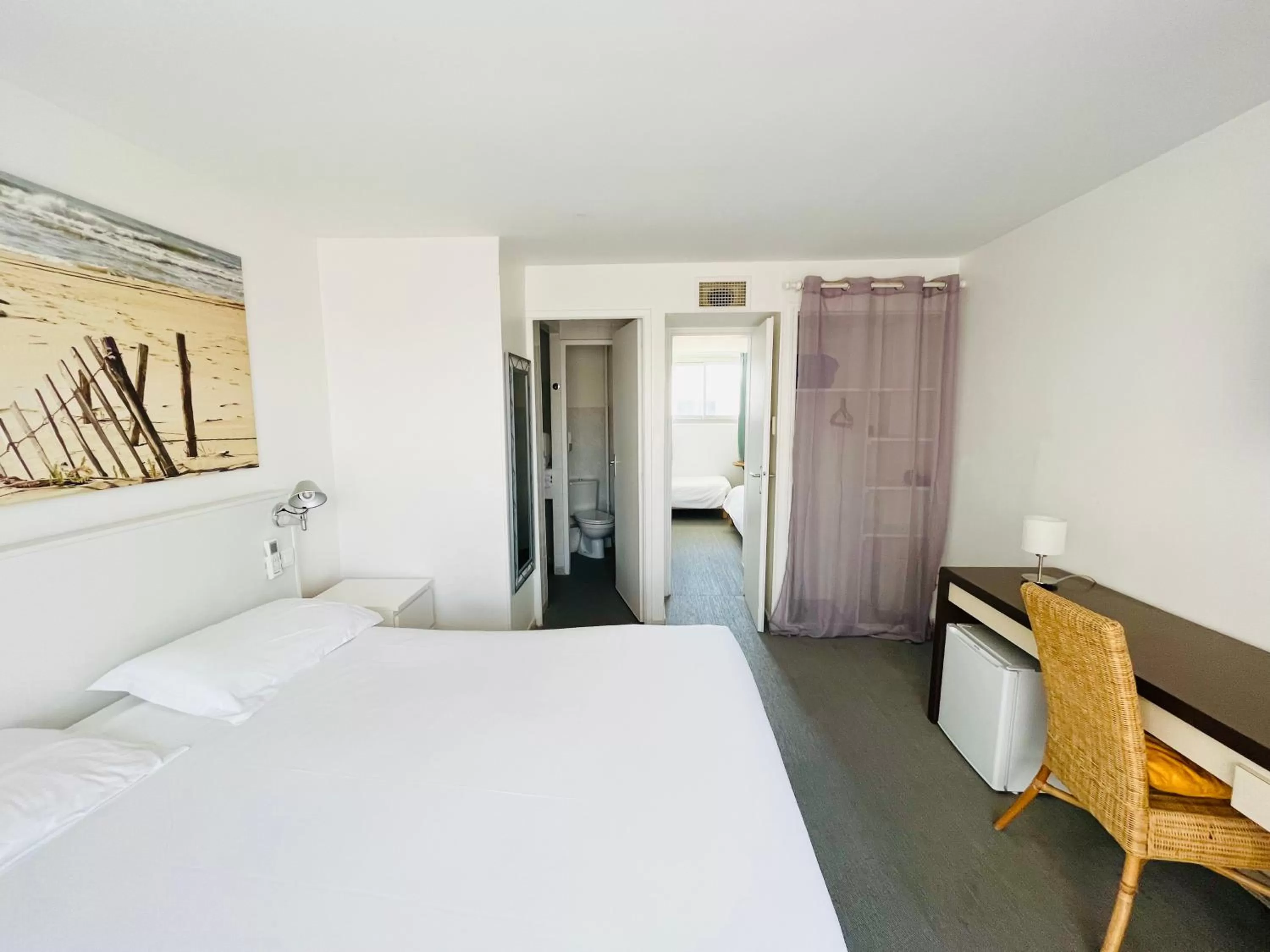 Photo of the whole room, Bed in Brasilia Hôtel