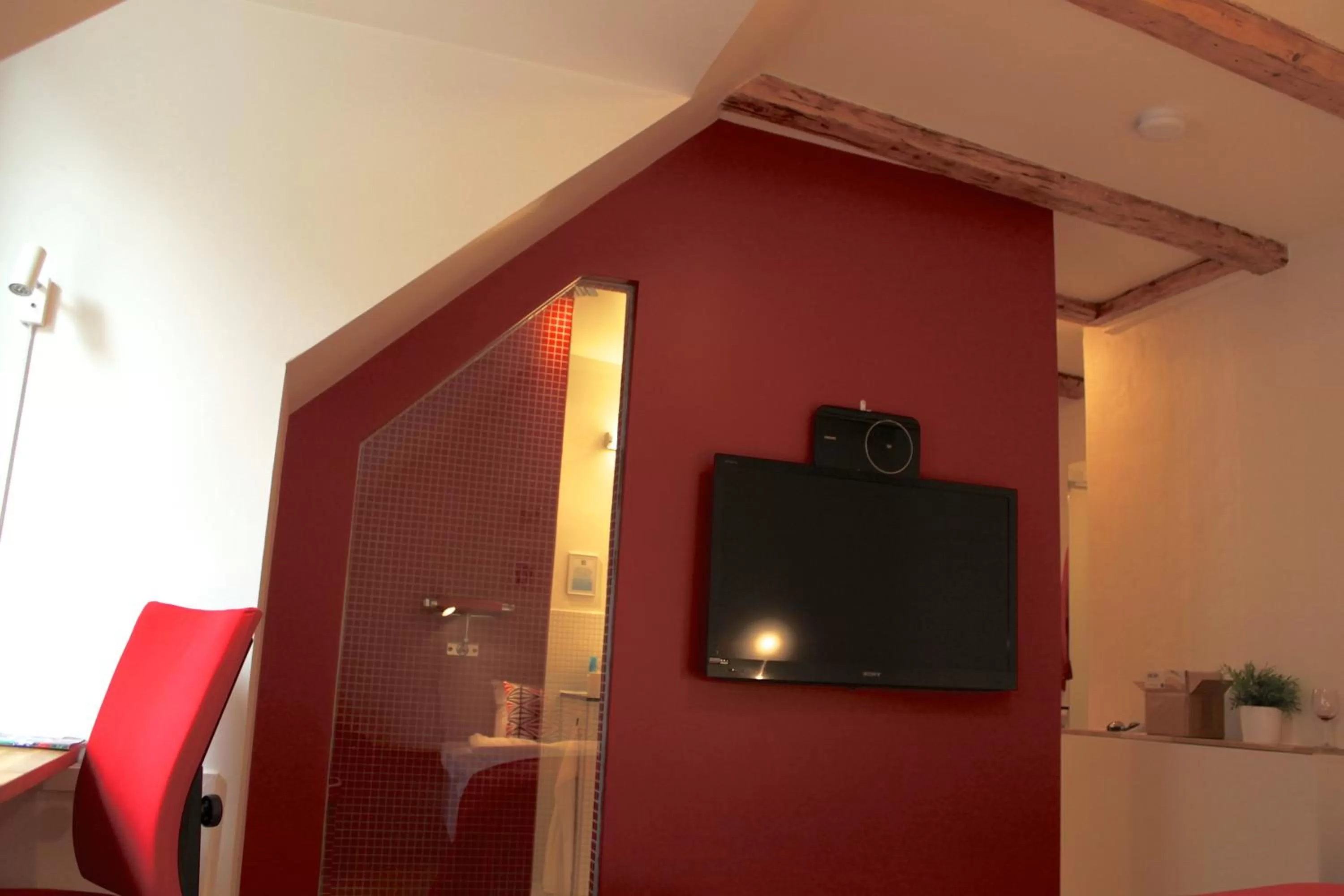 Decorative detail, TV/Entertainment Center in Magles Smiley Inn