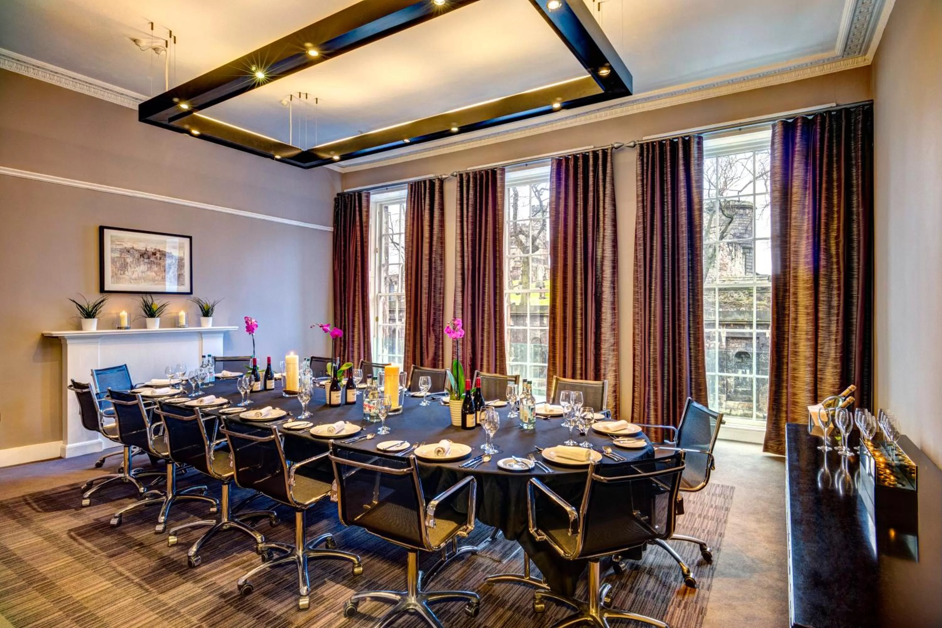 Dining area in Apex Waterloo Place Hotel